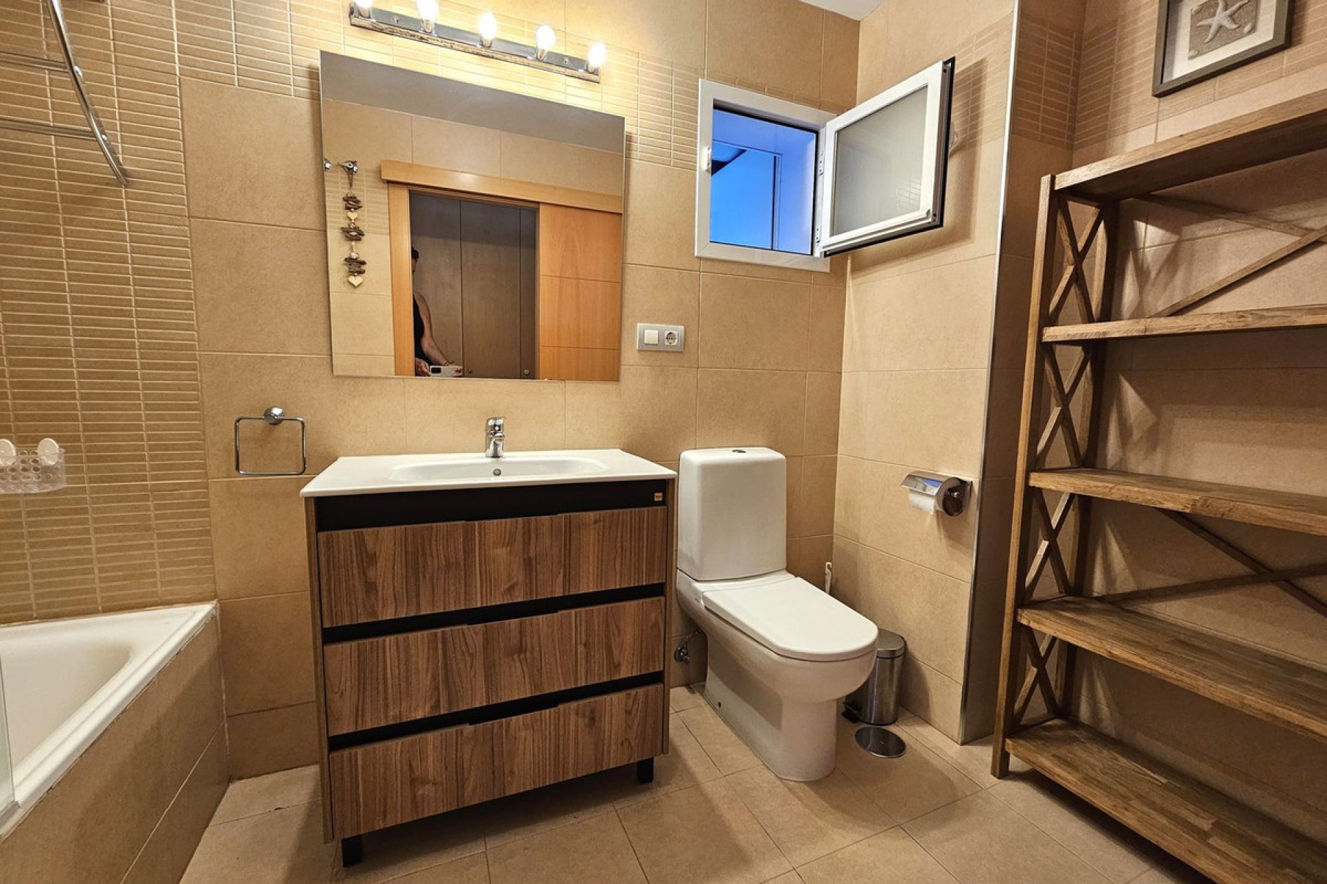 Resale - Ground floor apartment - Estepona - Selwo