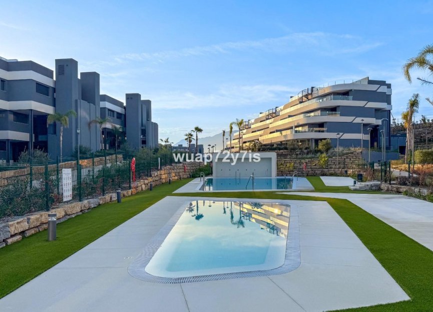 Resale - Ground floor apartment - Estepona - Selwo