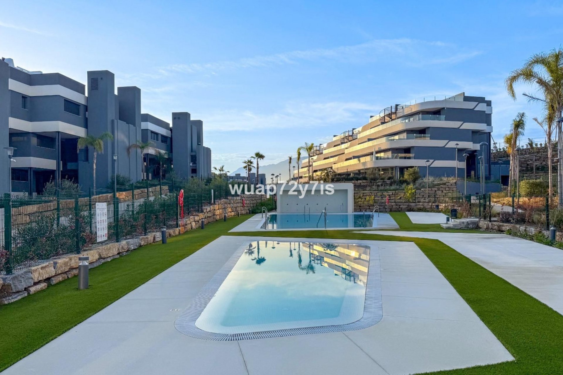 Resale - Ground floor apartment - Estepona - Selwo