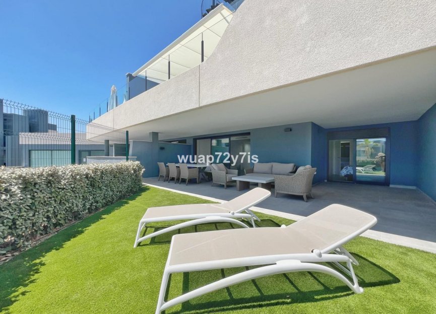 Resale - Ground floor apartment - Estepona - Selwo