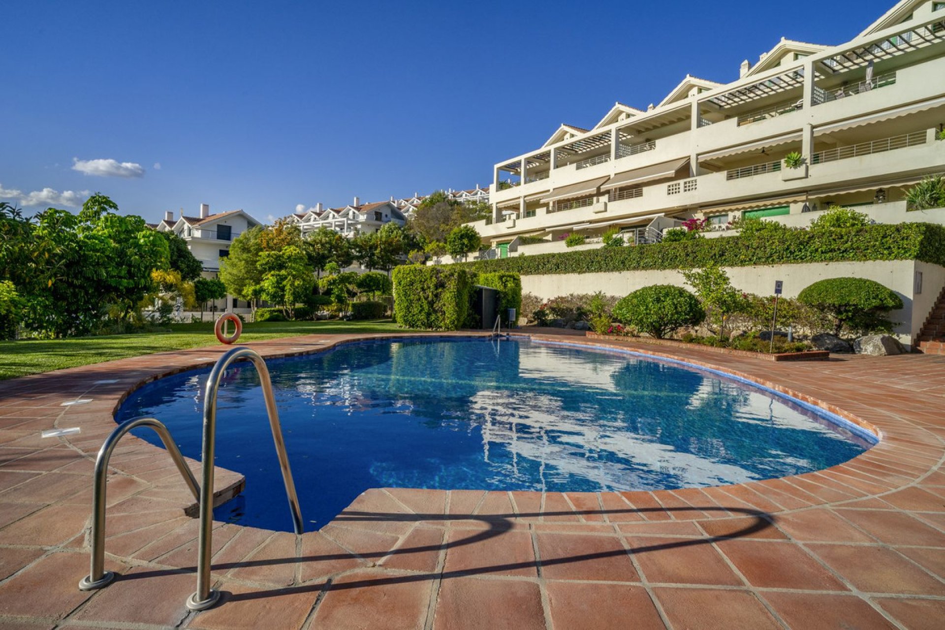 Resale - Ground floor apartment - Estepona - Selwo