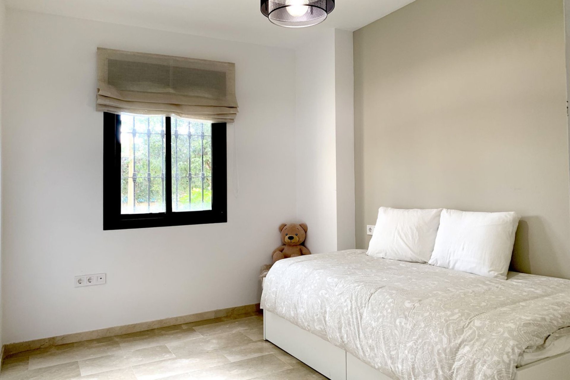 Resale - Ground floor apartment - Estepona - Selwo