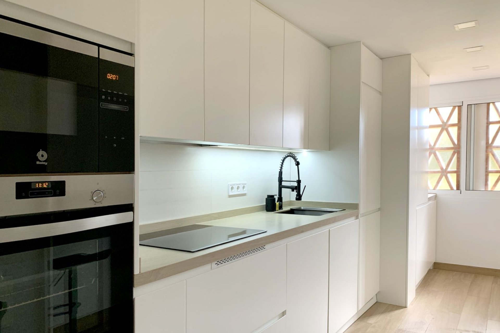 Resale - Ground floor apartment - Estepona - Selwo