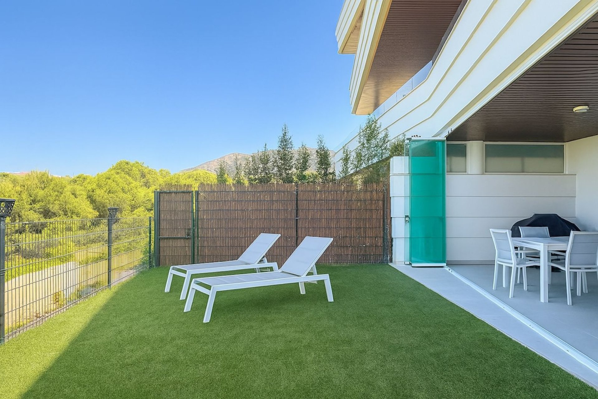 Resale - Ground floor apartment - Fuengirola - Higueron