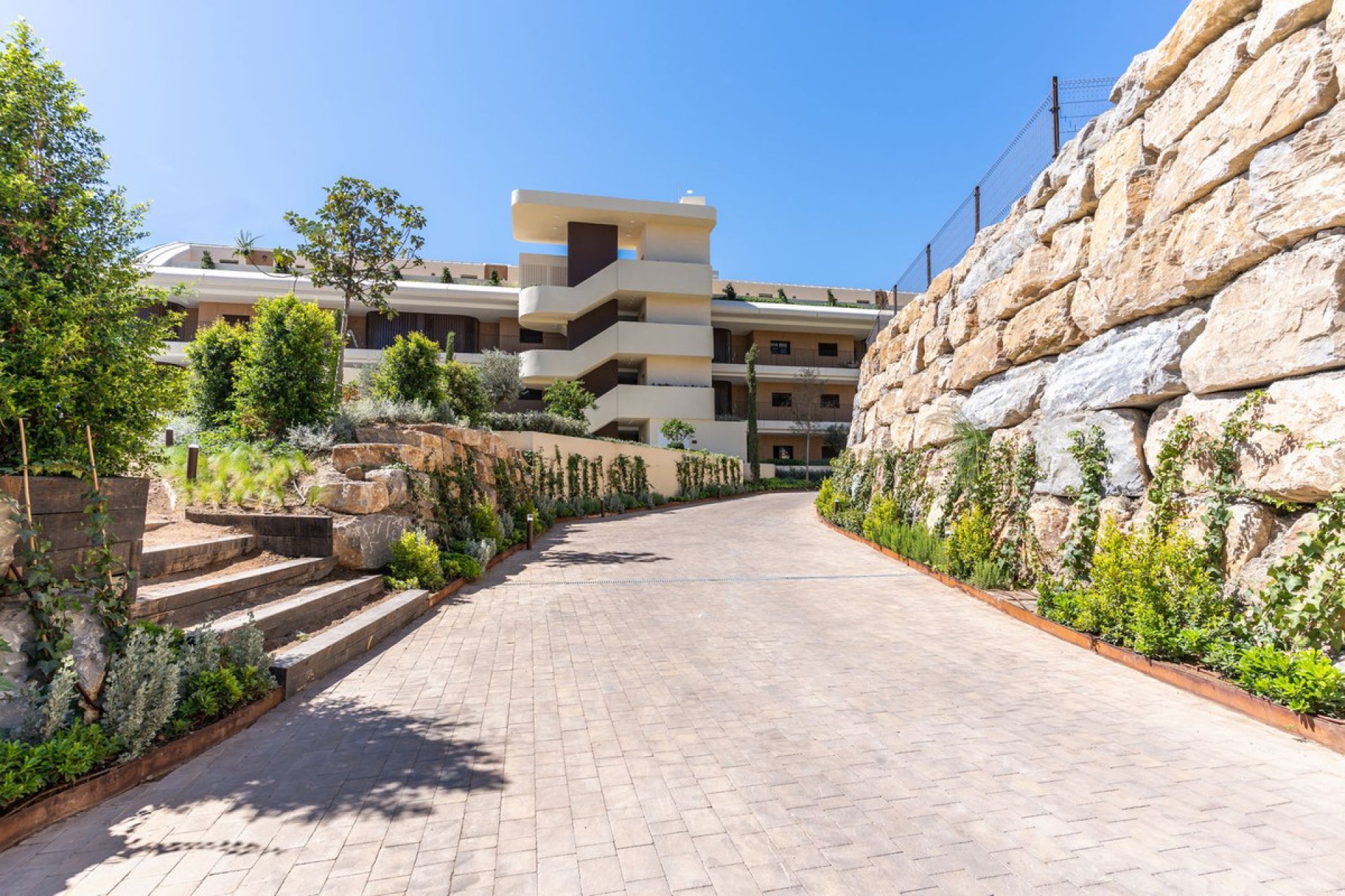 Resale - Ground floor apartment - Fuengirola - Higueron