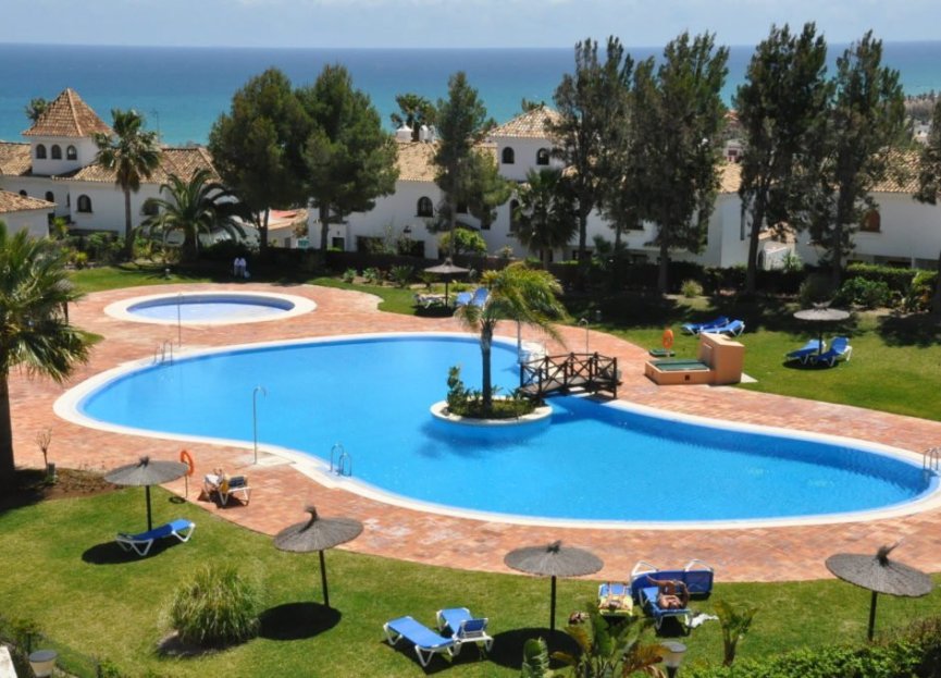 Resale - Ground floor apartment - Manilva - La Duquesa