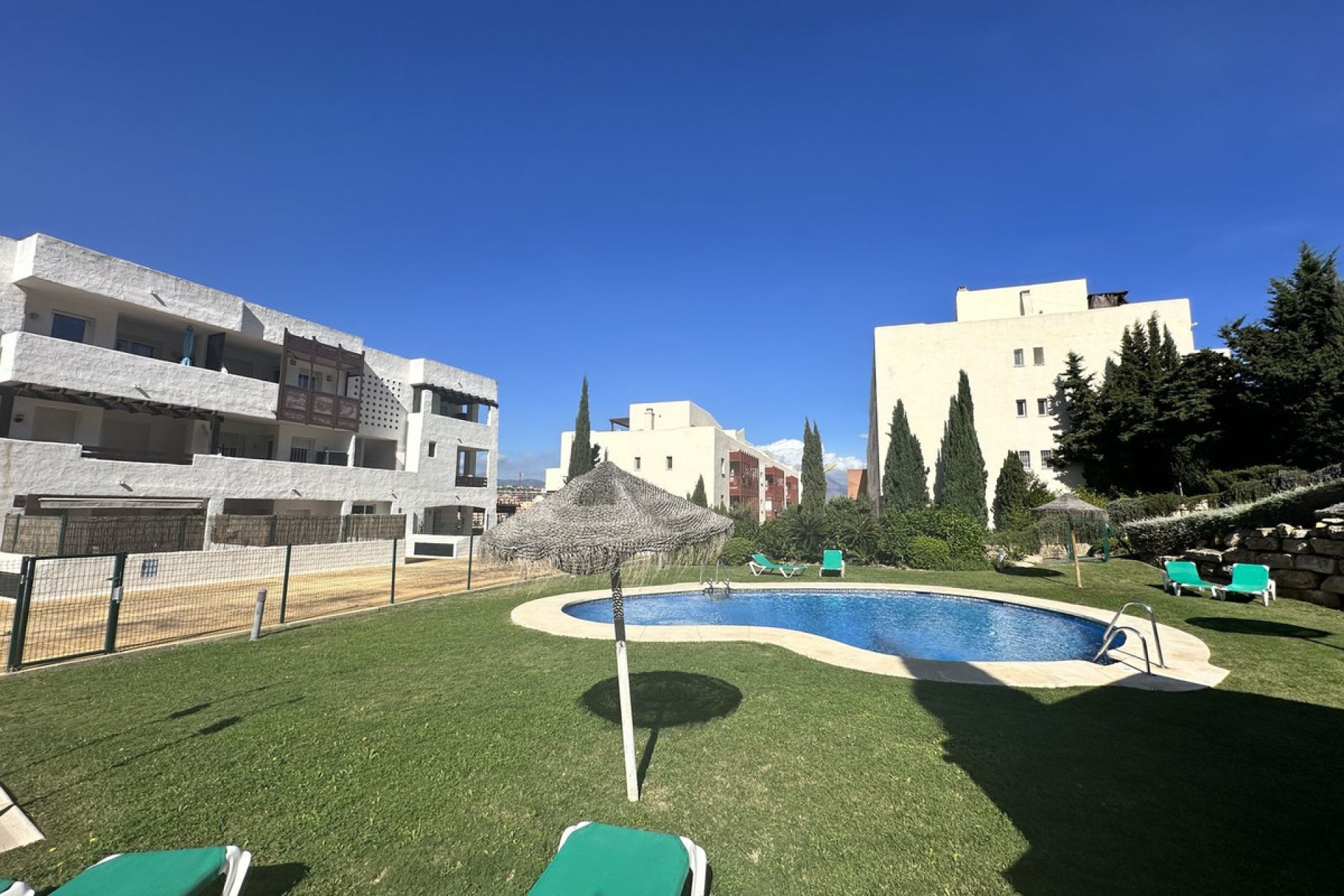 Resale - Ground floor apartment - Manilva - La Duquesa