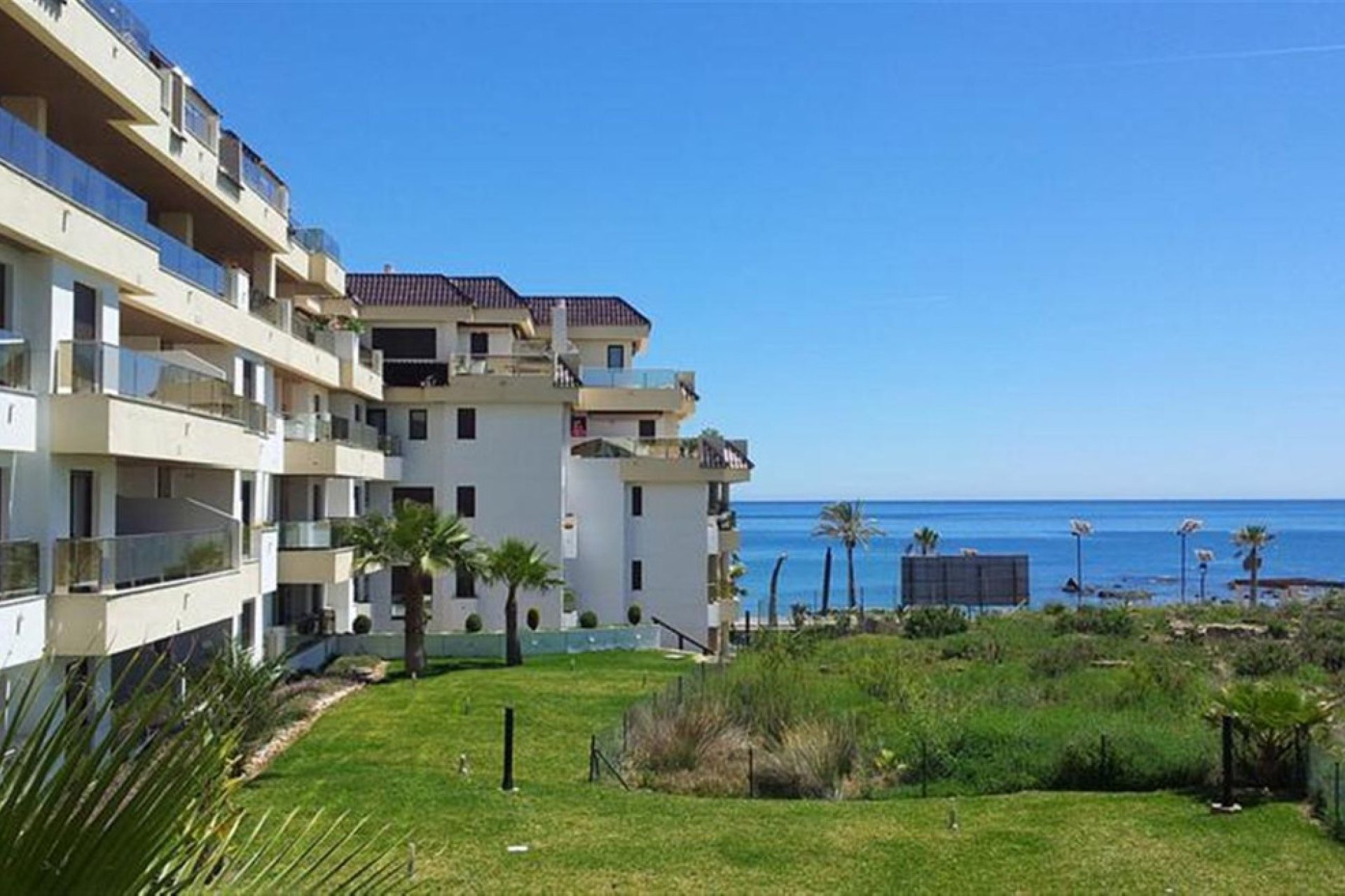 Resale - Ground floor apartment - Manilva - La Duquesa