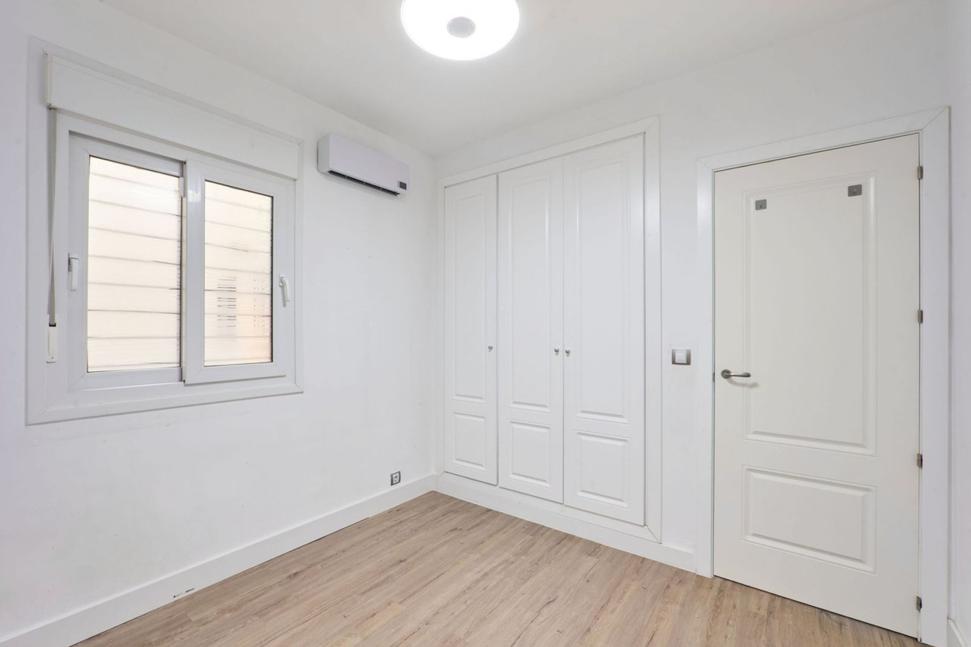 Resale - Ground floor apartment - Manilva - San Luis de Sabinillas