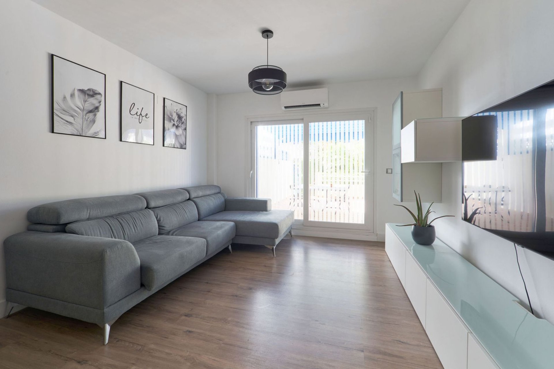 Resale - Ground floor apartment - Manilva - San Luis de Sabinillas