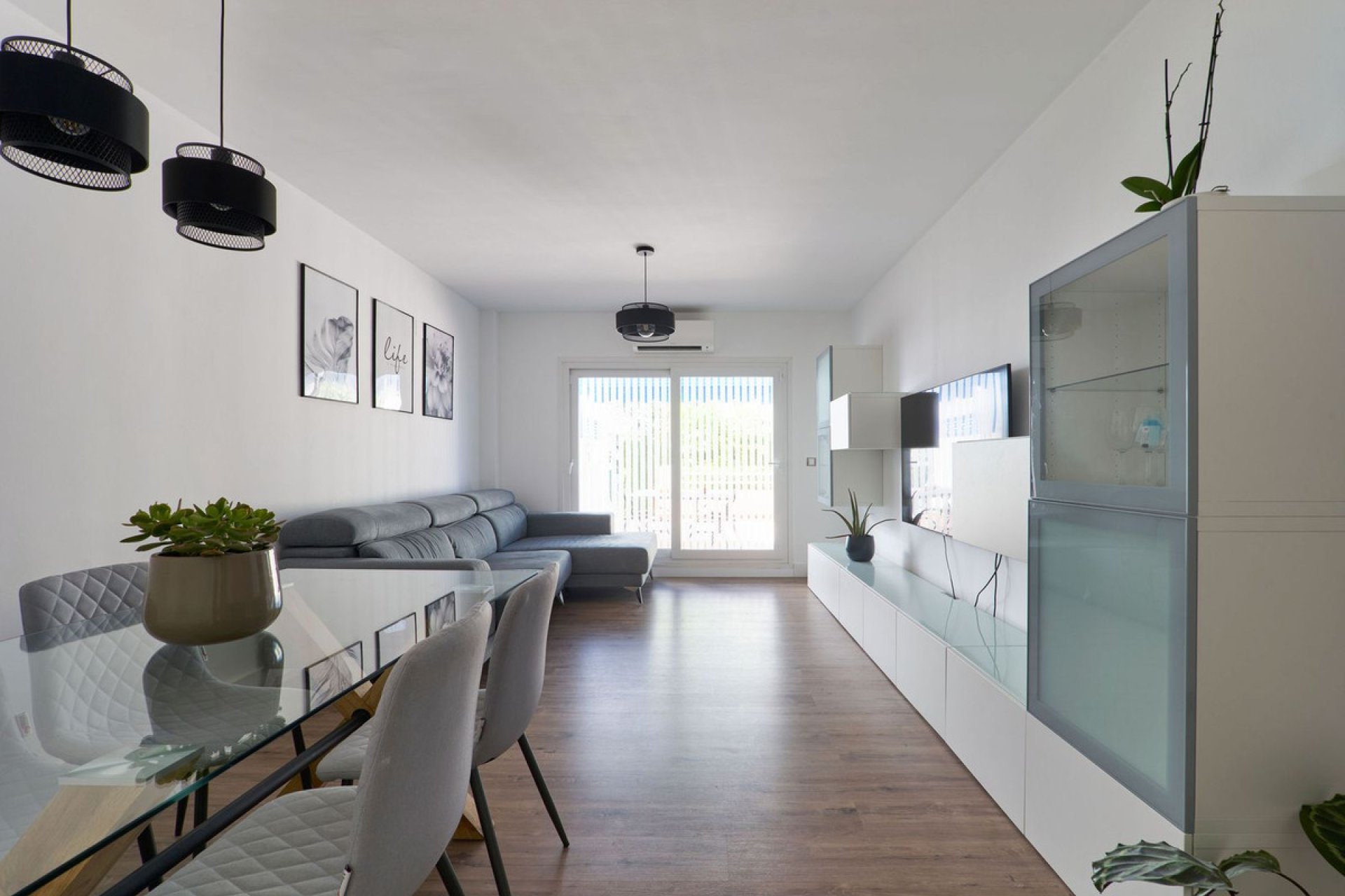 Resale - Ground floor apartment - Manilva - San Luis de Sabinillas