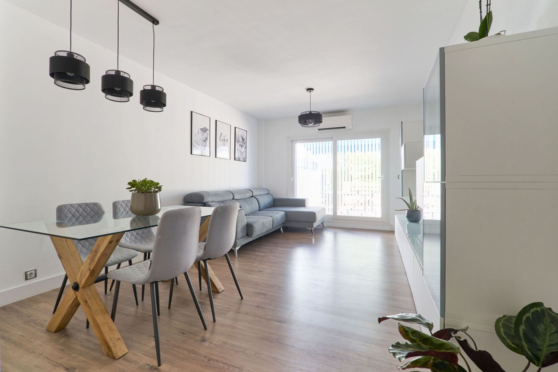 Resale - Ground floor apartment - Manilva - San Luis de Sabinillas