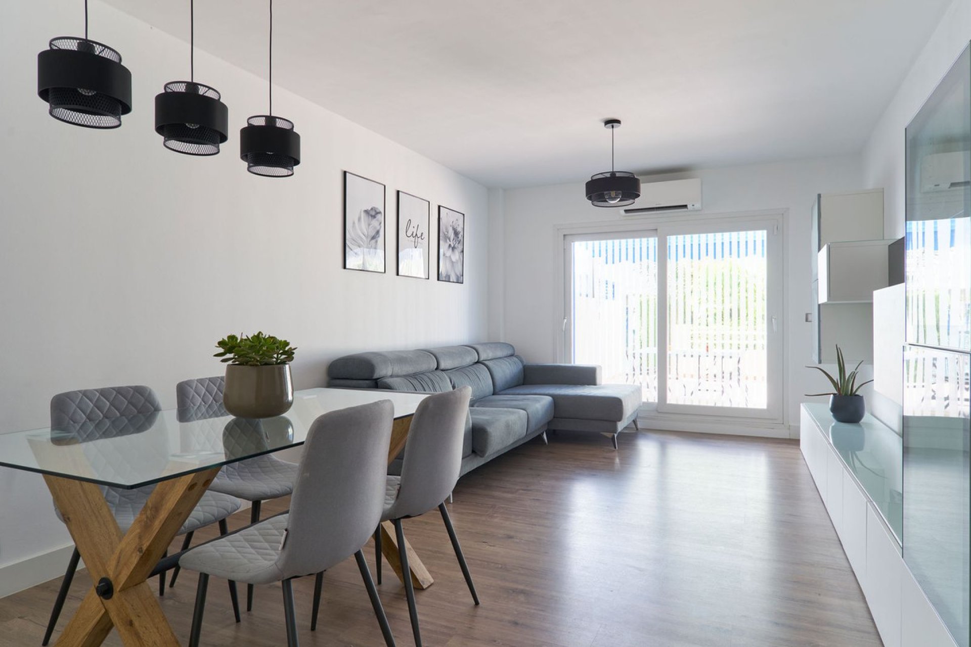 Resale - Ground floor apartment - Manilva - San Luis de Sabinillas