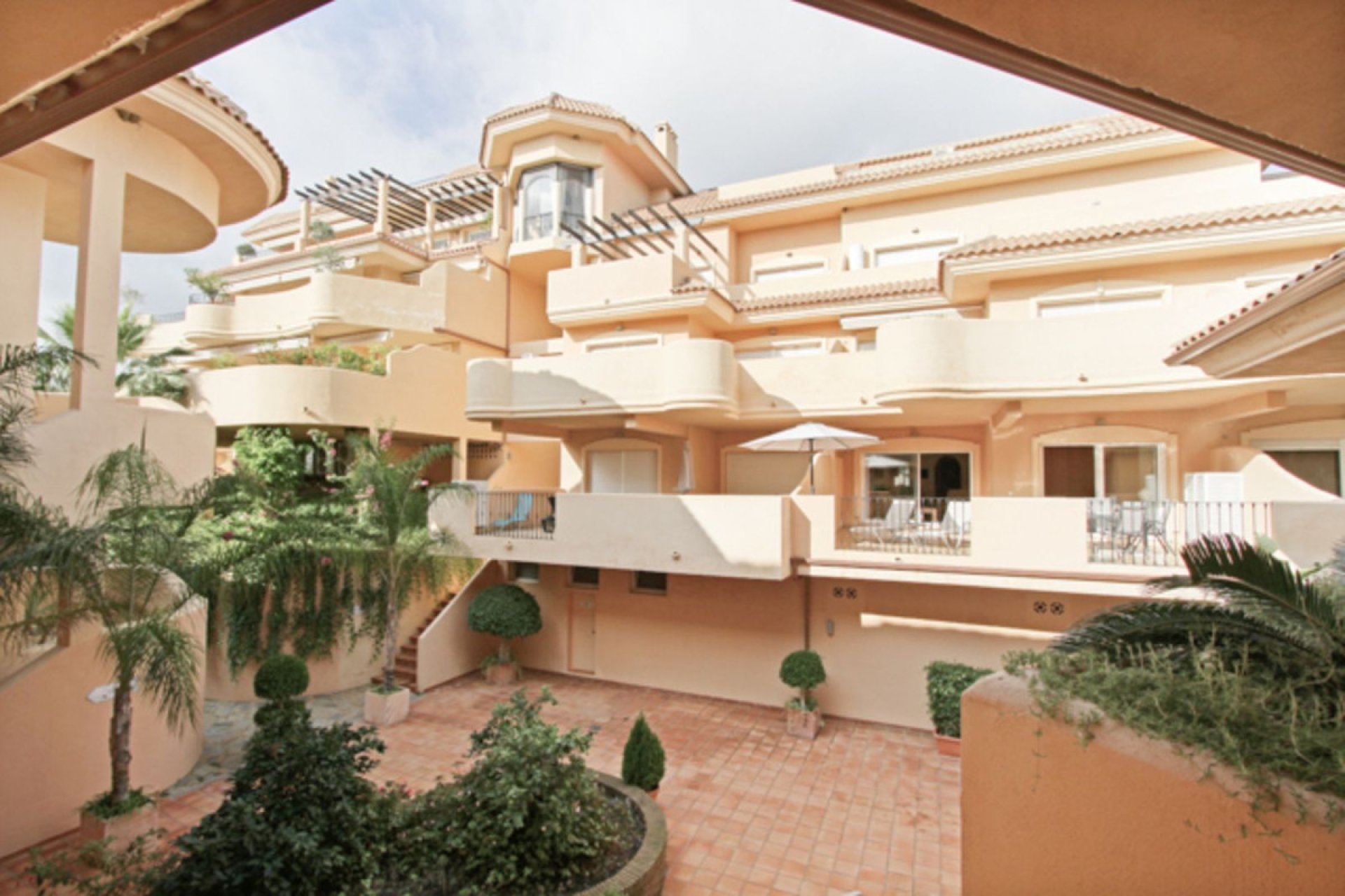 Resale - Ground floor apartment - Marbella - Aloha