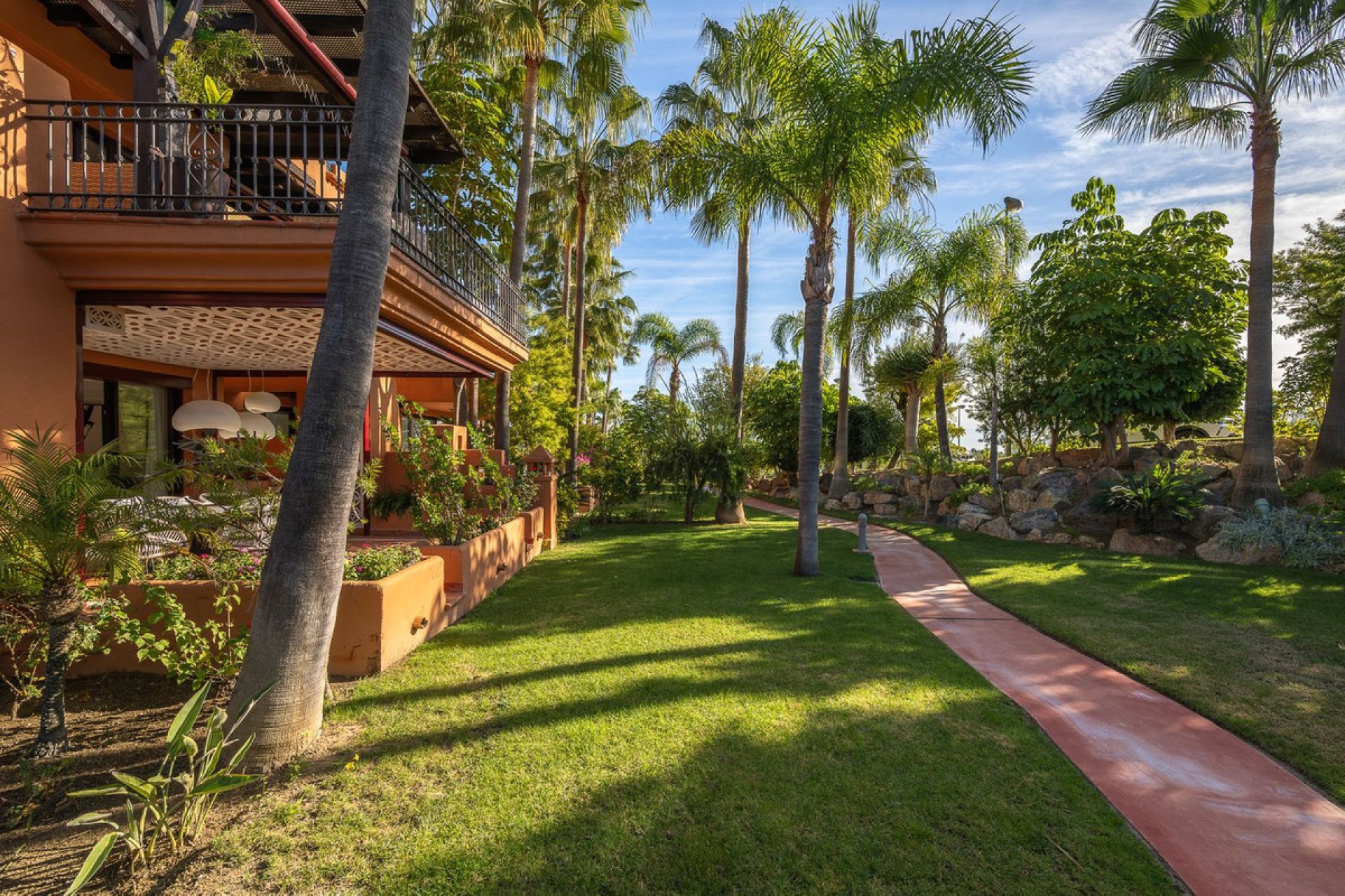 Resale - Ground floor apartment - Marbella - Aloha