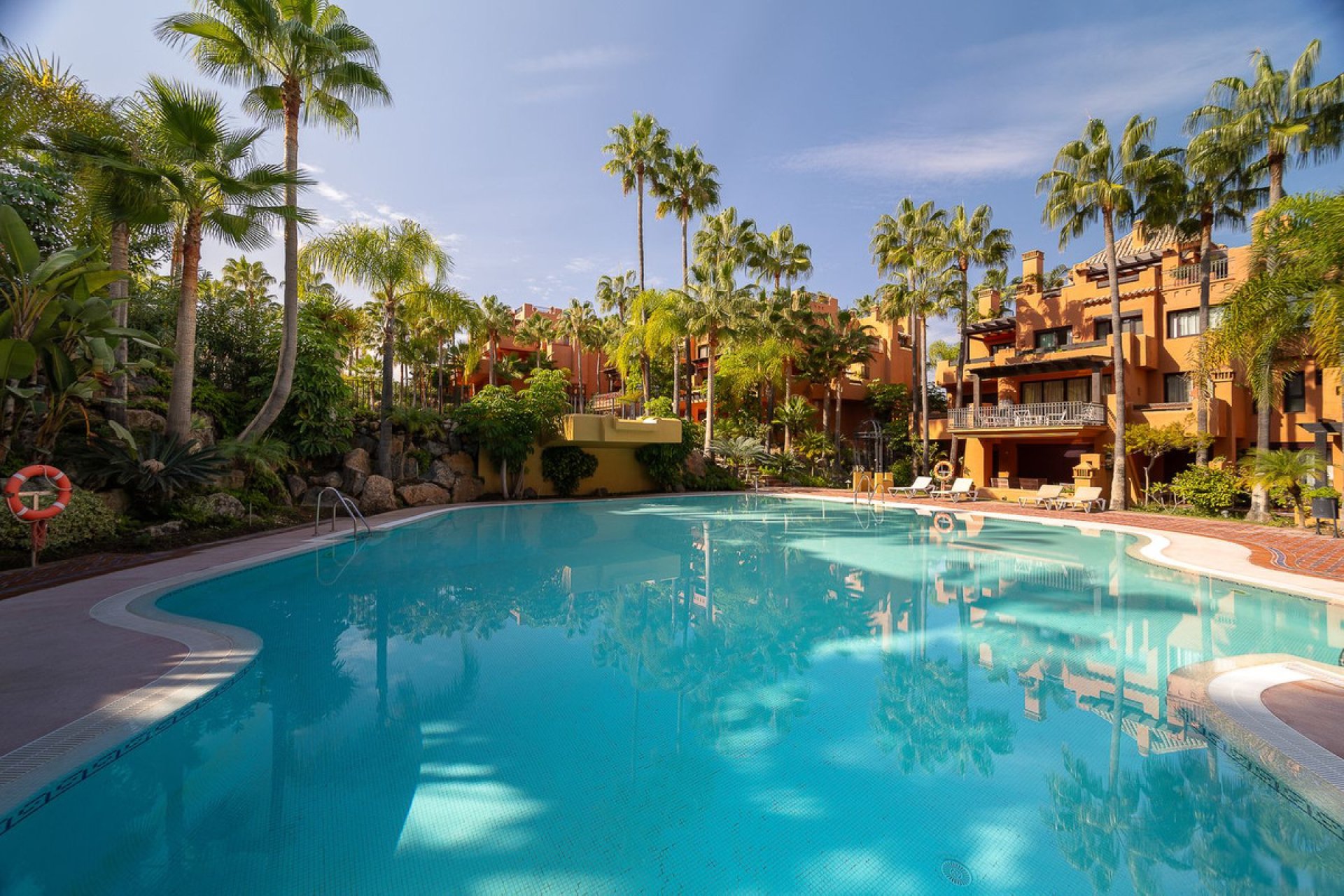 Resale - Ground floor apartment - Marbella - Aloha