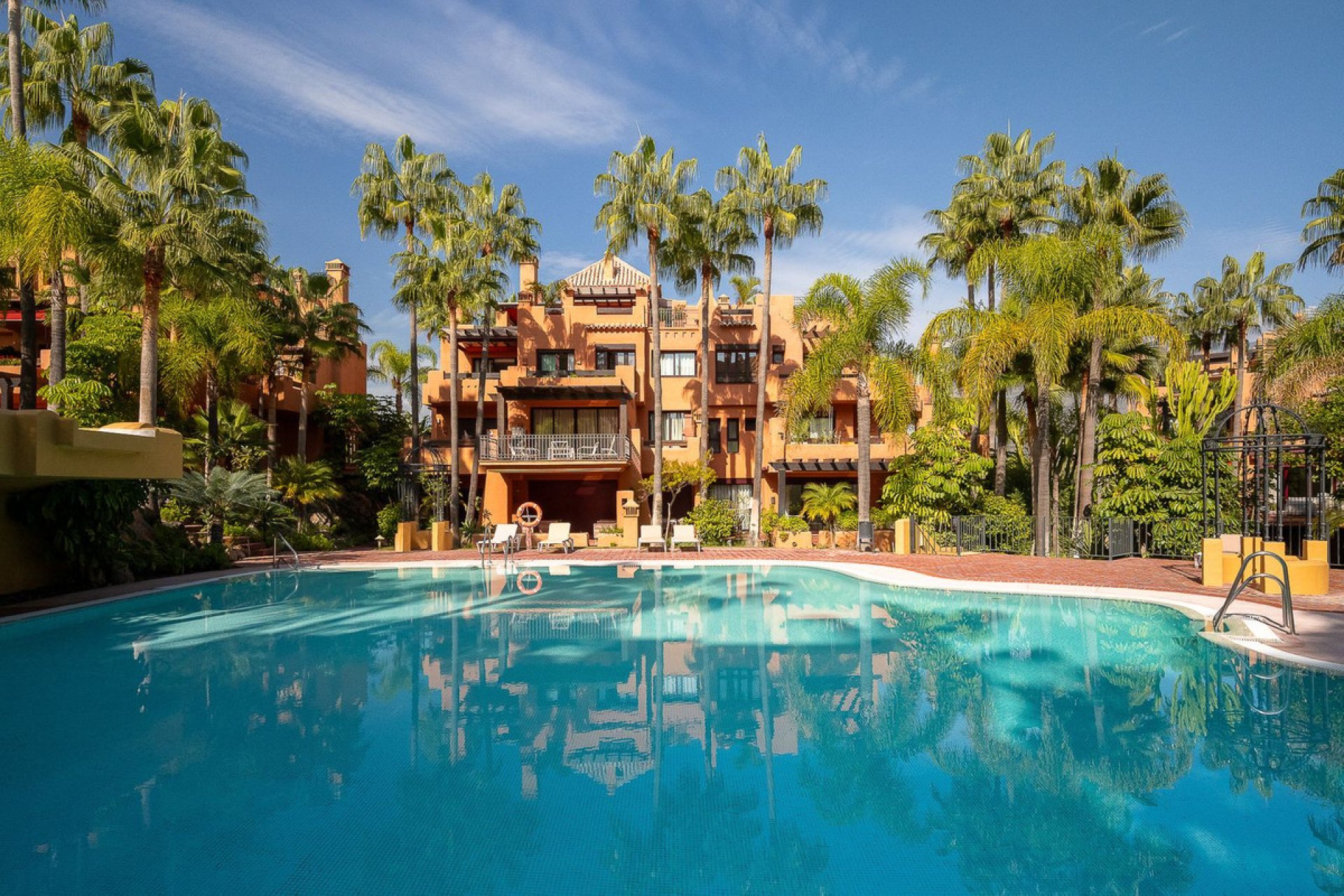 Resale - Ground floor apartment - Marbella - Aloha