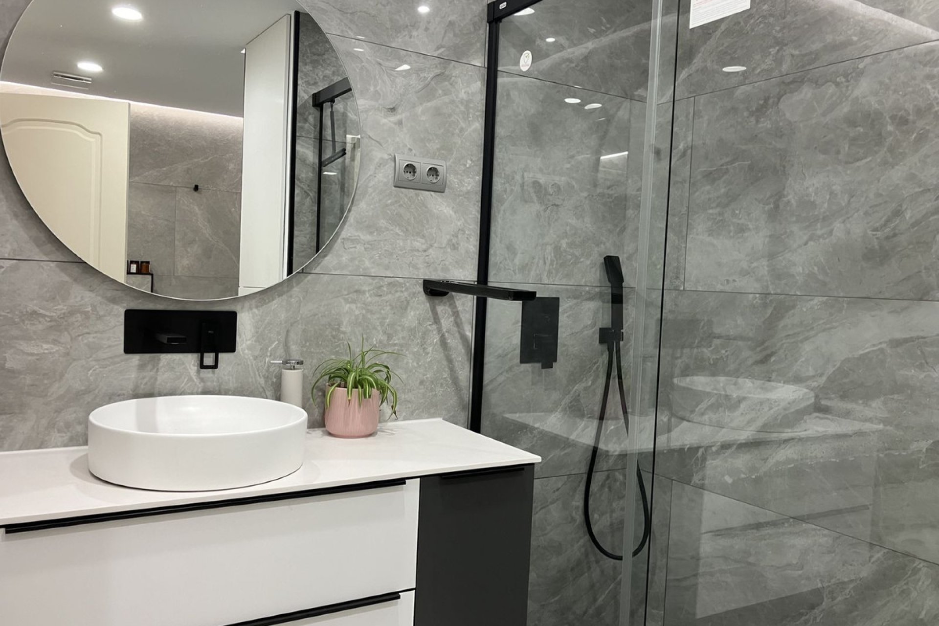 Resale - Ground floor apartment - Marbella - Aloha