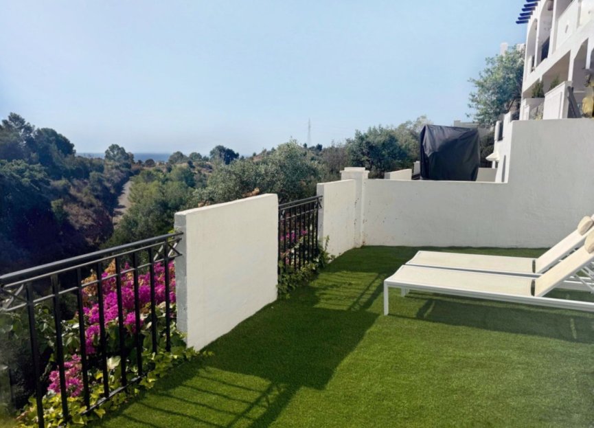 Resale - Ground floor apartment - Marbella - Altos de los Monteros