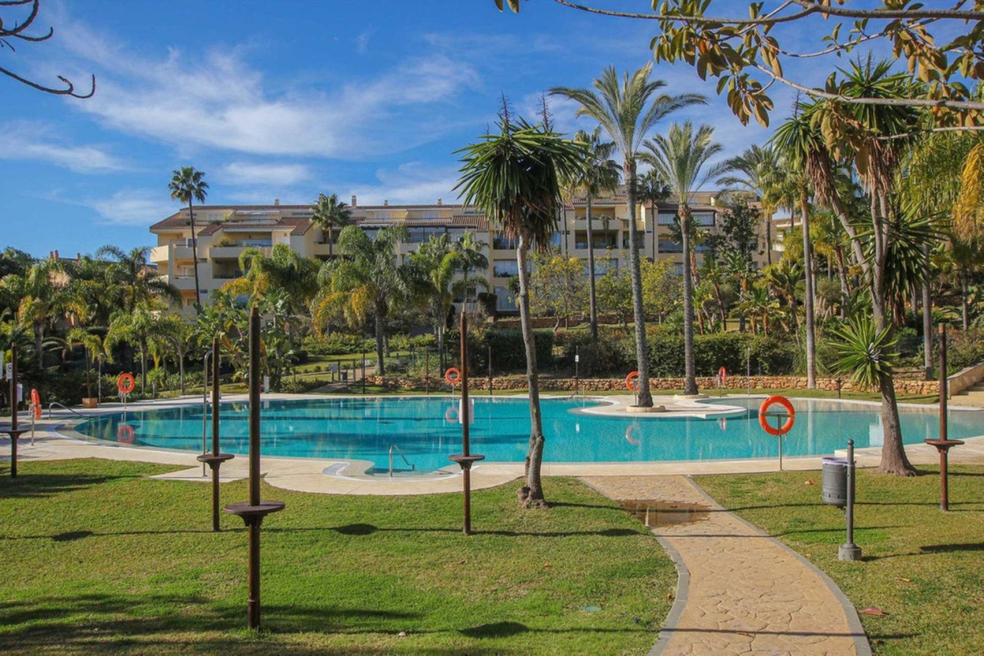 Resale - Ground floor apartment - Marbella - Bahía de Marbella