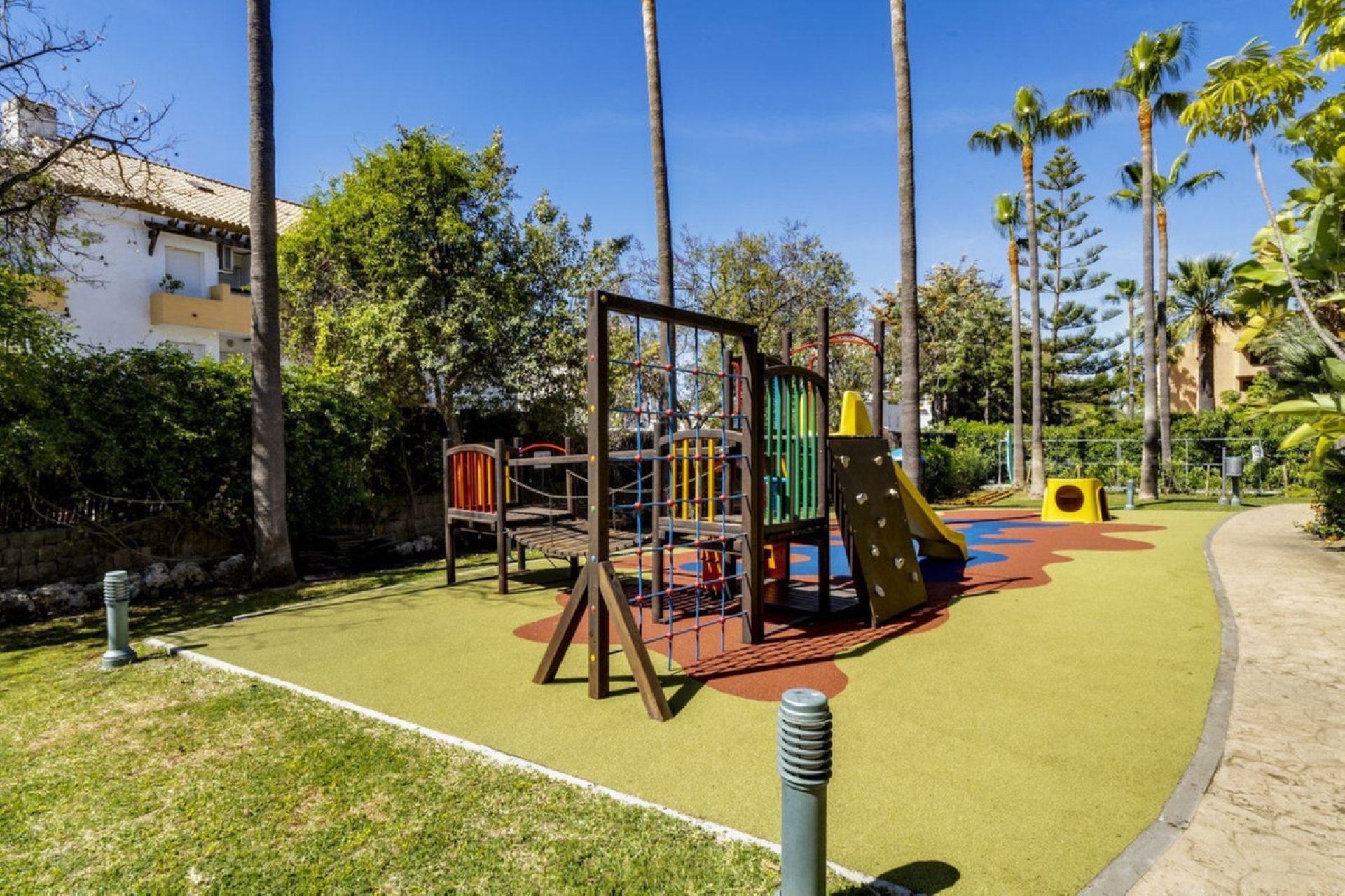 Resale - Ground floor apartment - Marbella - Bahía de Marbella