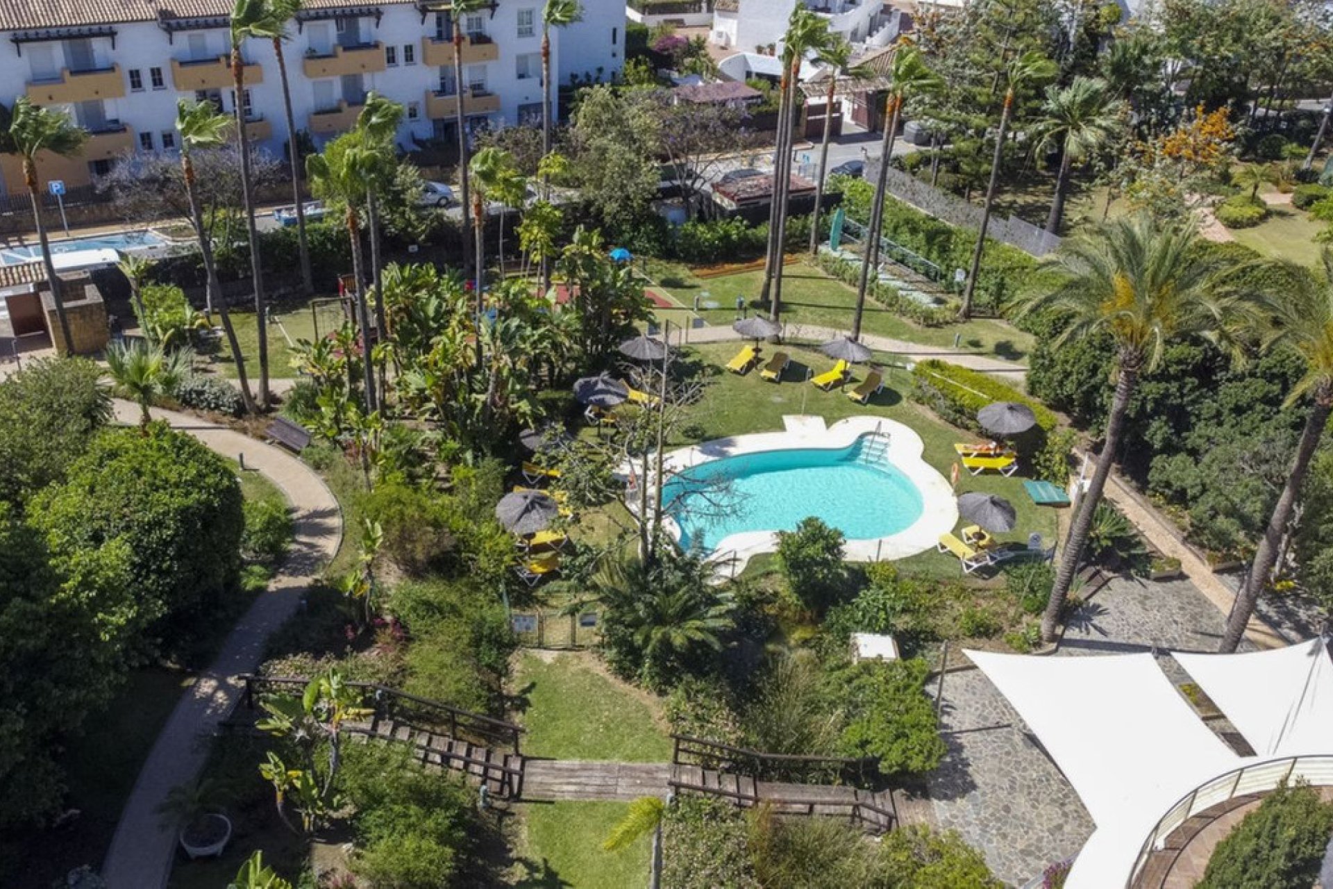 Resale - Ground floor apartment - Marbella - Bahía de Marbella
