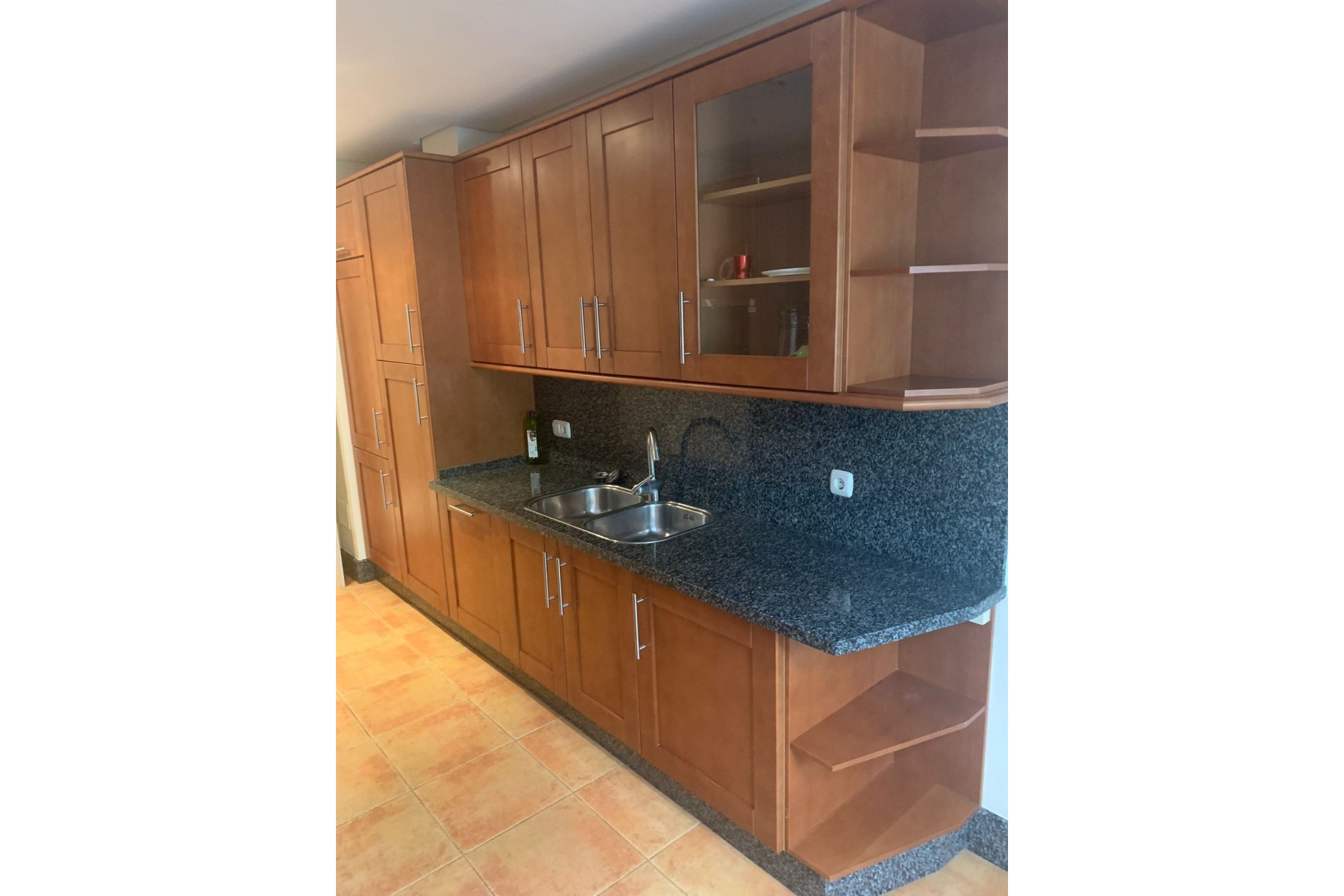 Resale - Ground floor apartment - Marbella - Bahía de Marbella
