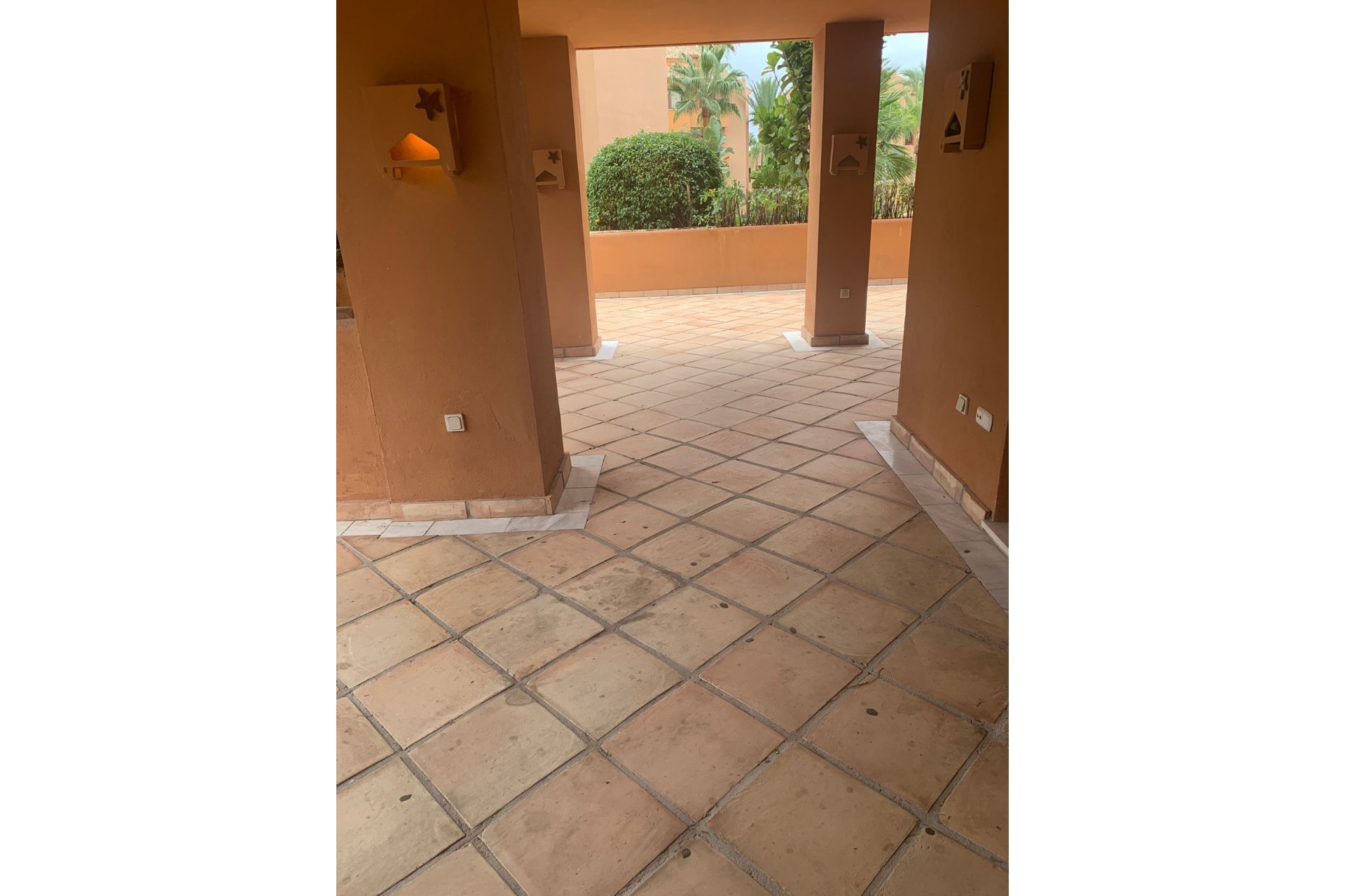 Resale - Ground floor apartment - Marbella - Bahía de Marbella