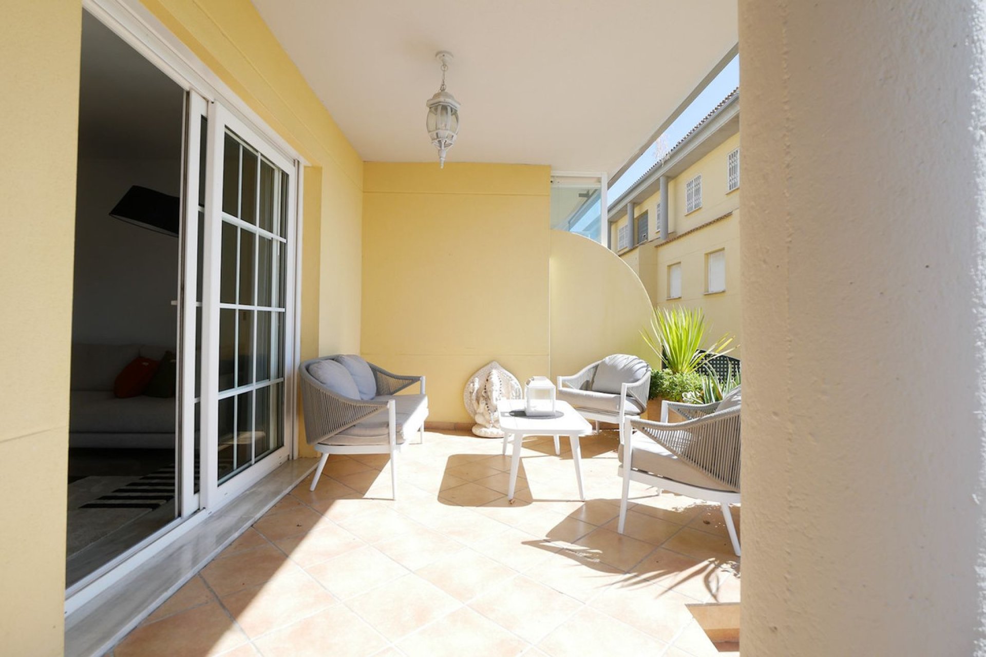 Resale - Ground floor apartment - Marbella - Cabopino