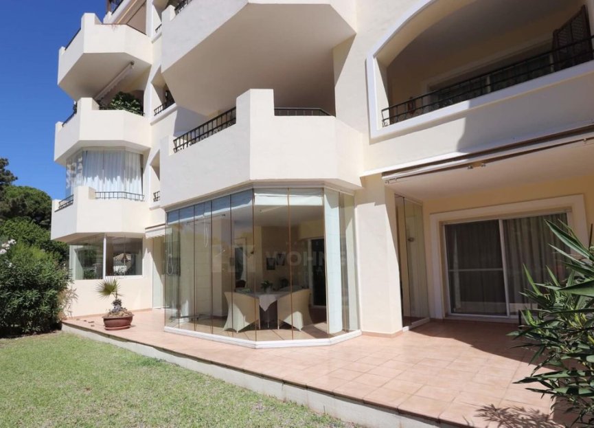 Resale - Ground floor apartment - Marbella - Elviria