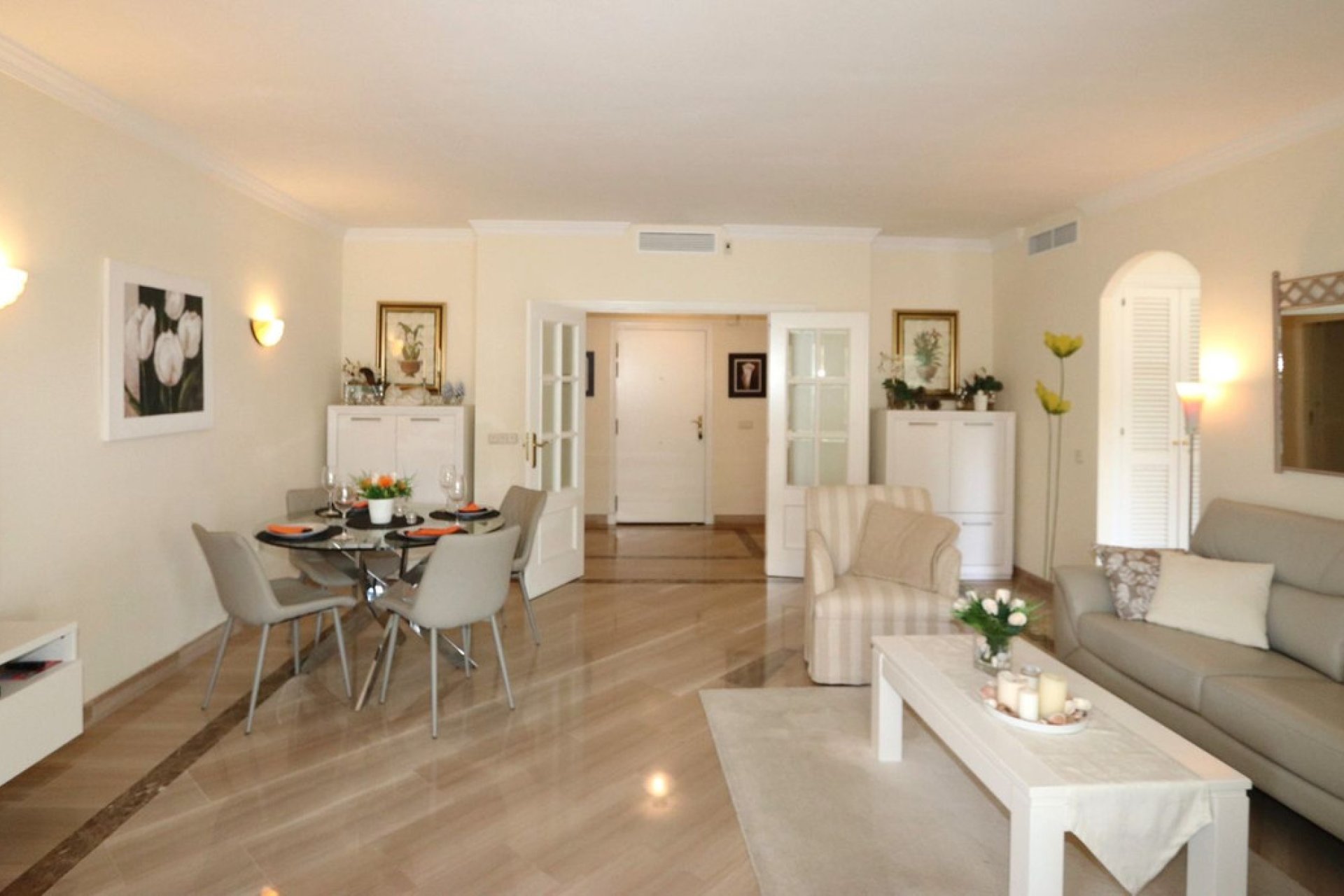 Resale - Ground floor apartment - Marbella - Elviria
