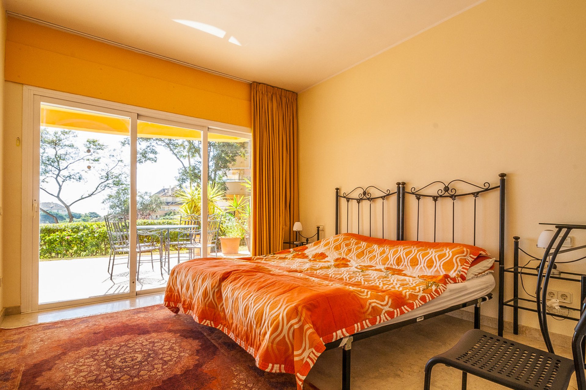 Resale - Ground floor apartment - Marbella - Elviria