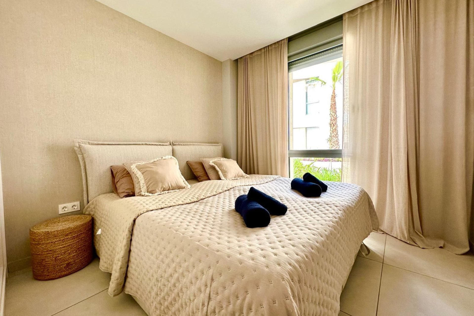 Resale - Ground floor apartment - Marbella - Elviria