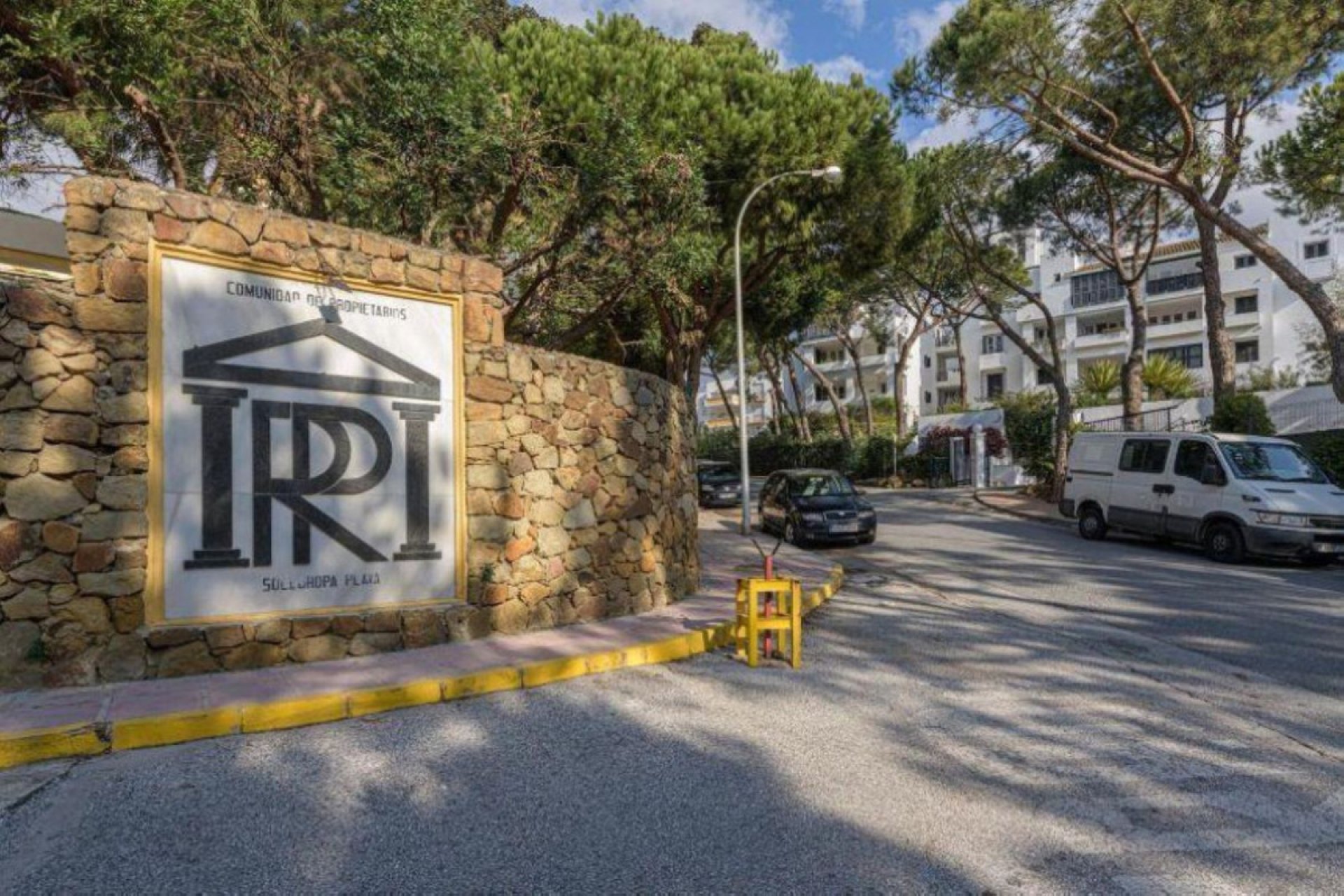 Resale - Ground floor apartment - Marbella - Elviria