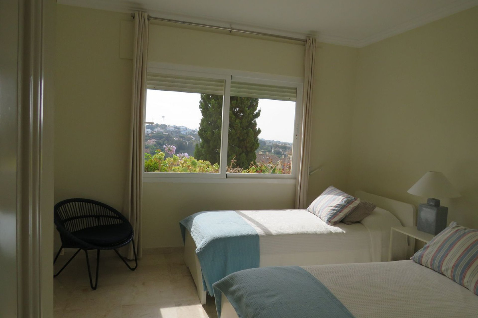 Resale - Ground floor apartment - Marbella - Elviria