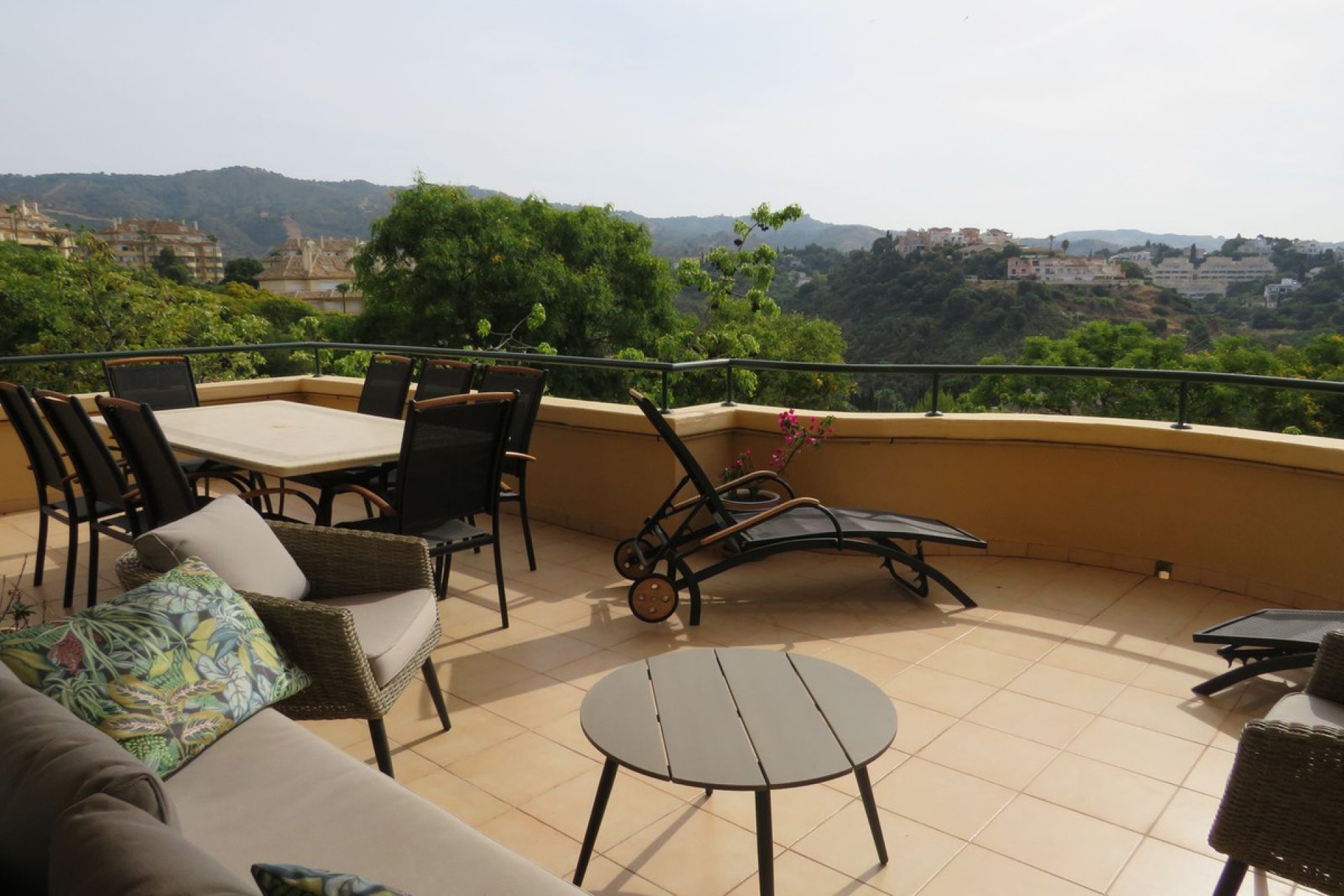 Resale - Ground floor apartment - Marbella - Elviria