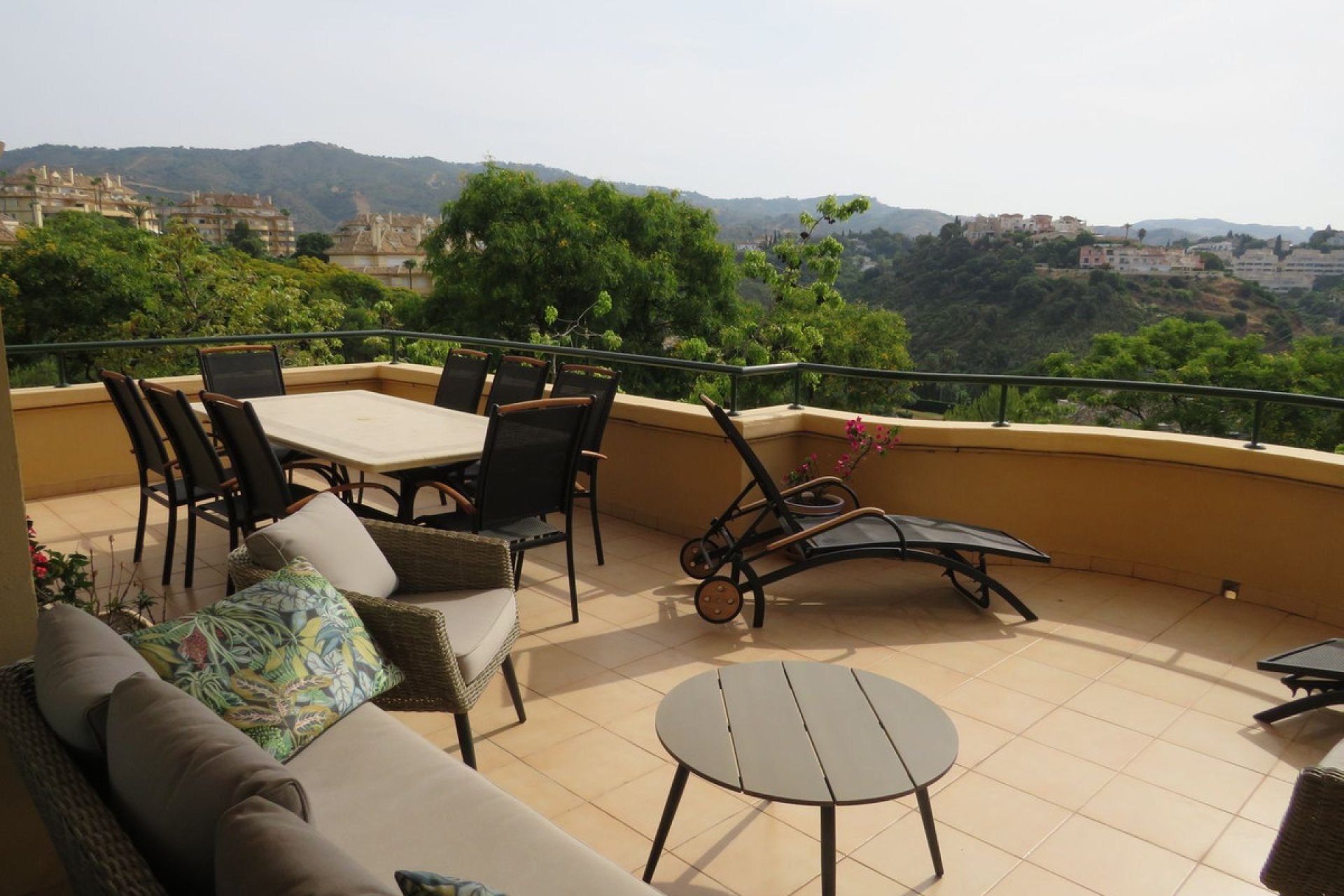 Resale - Ground floor apartment - Marbella - Elviria