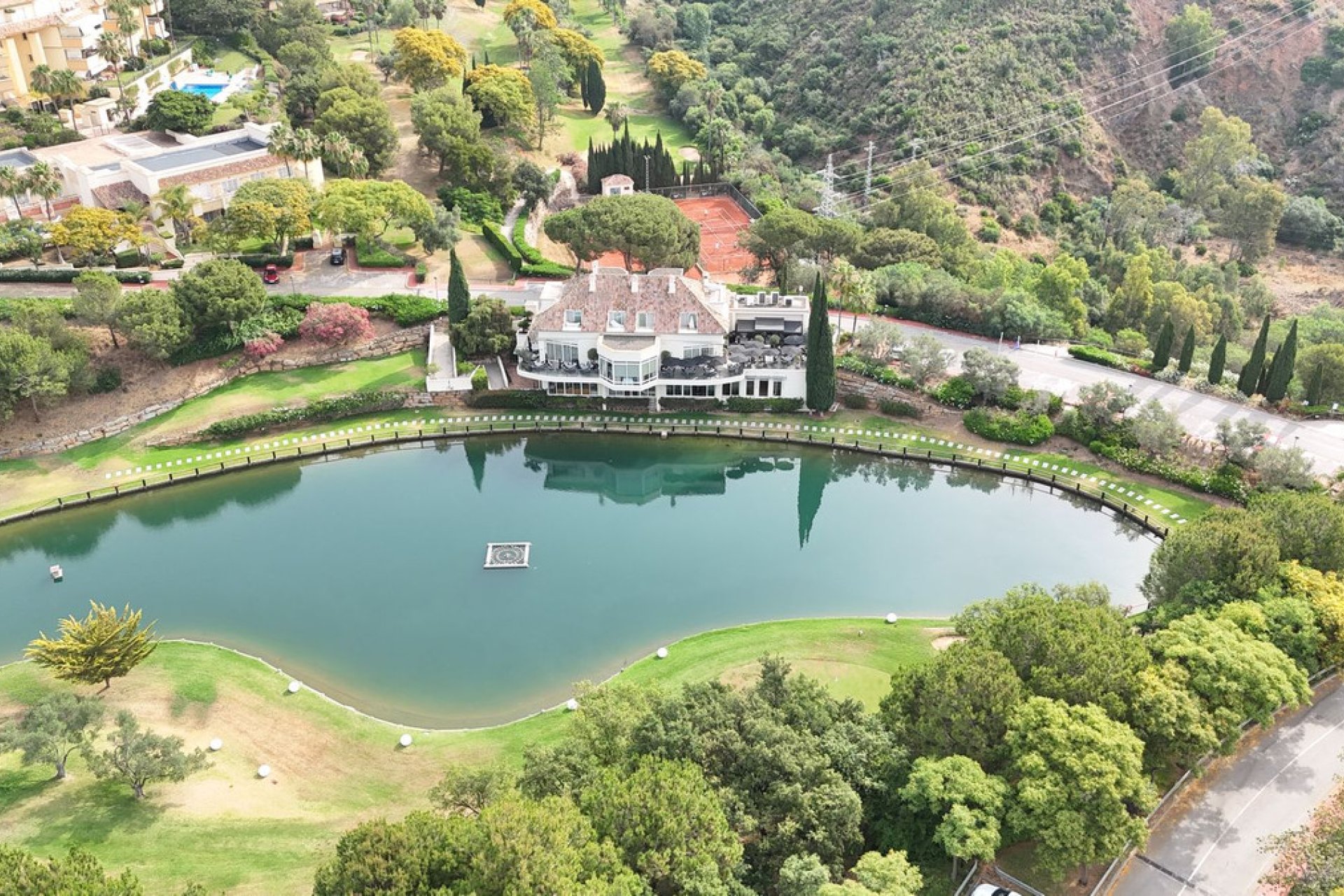 Resale - Ground floor apartment - Marbella - Elviria