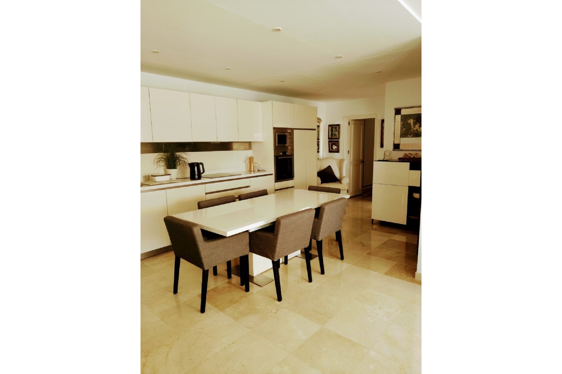 Resale - Ground floor apartment - Marbella - Guadalmina Alta