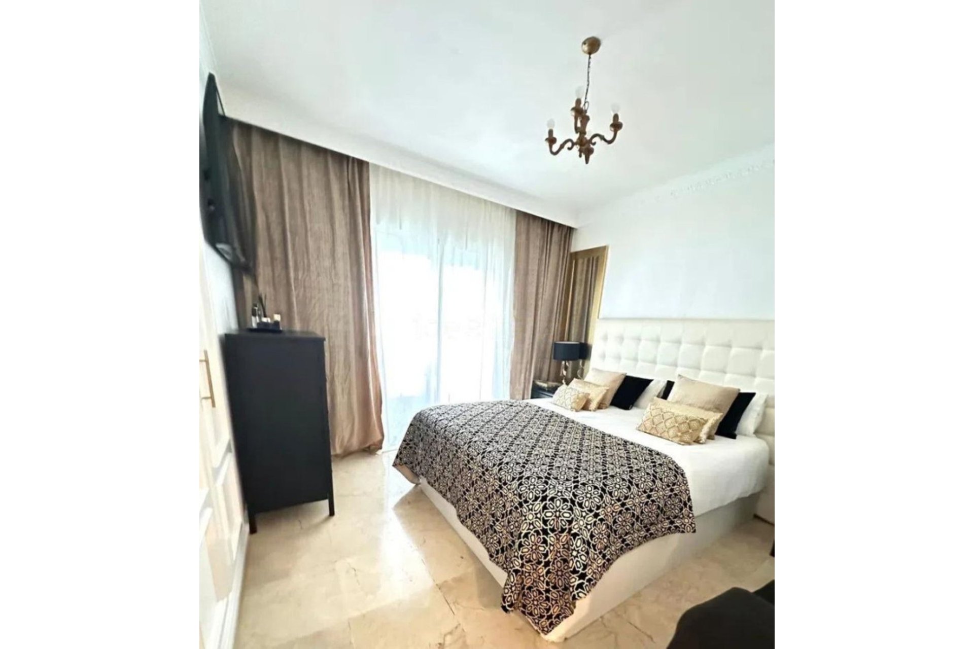 Resale - Ground floor apartment - Marbella - Guadalmina Alta