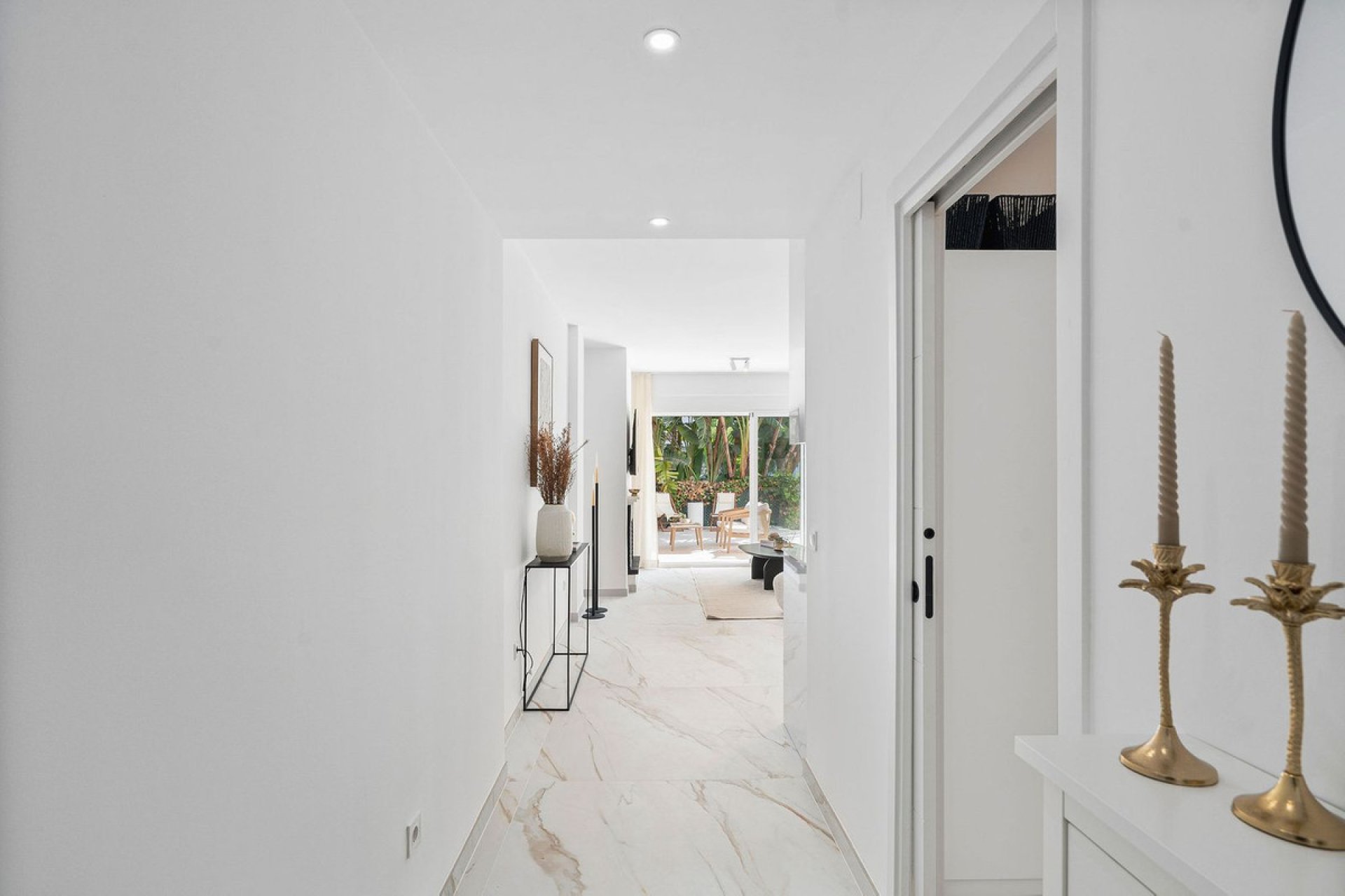 Resale - Ground floor apartment - Marbella - Guadalmina Baja