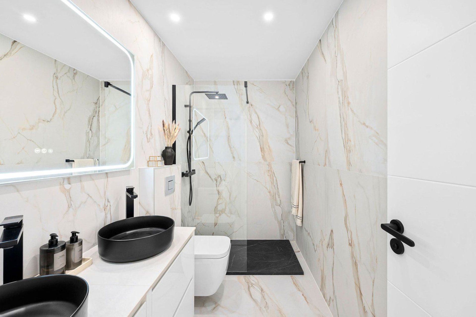 Resale - Ground floor apartment - Marbella - Guadalmina Baja