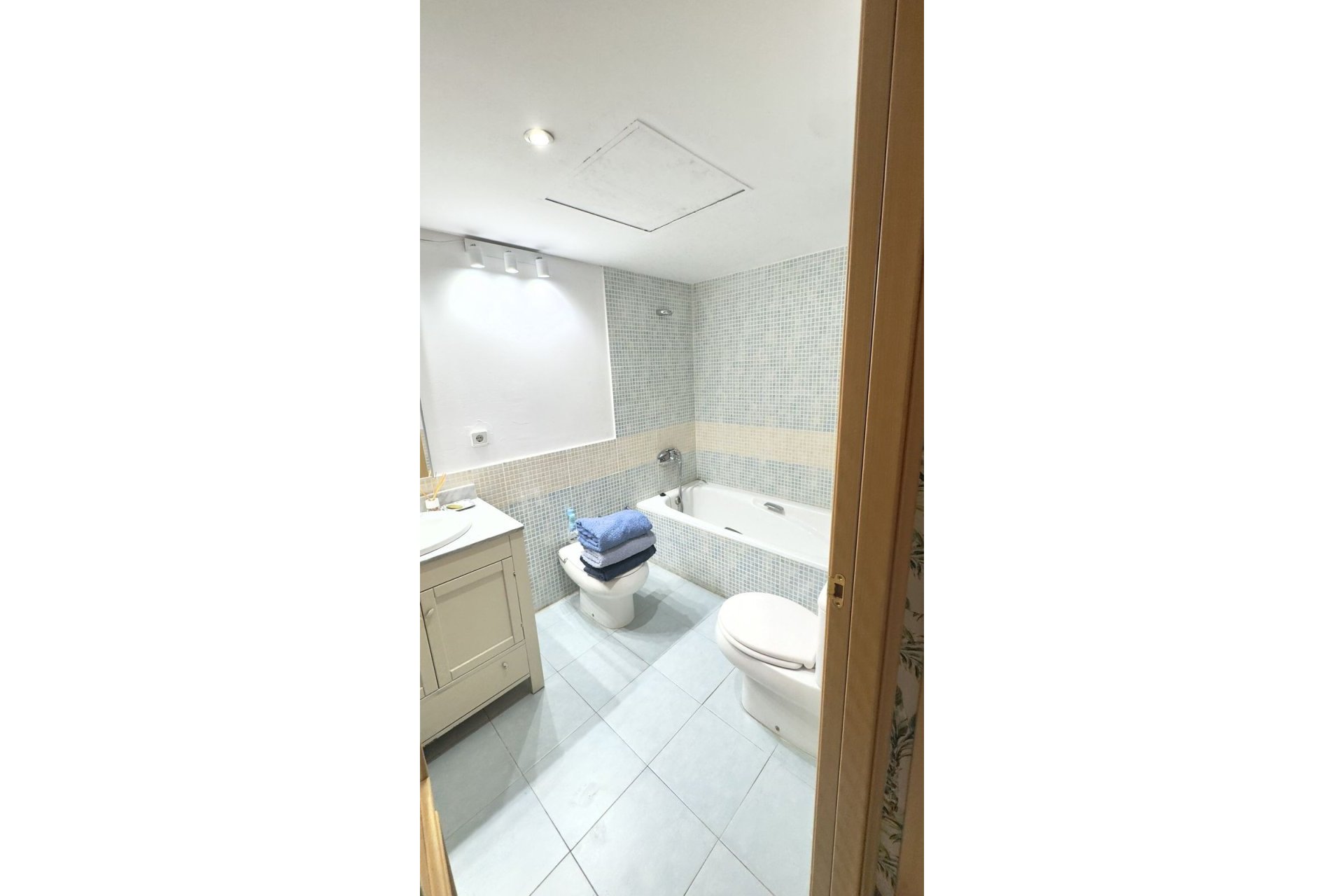 Resale - Ground floor apartment - Marbella - Guadalmina Baja