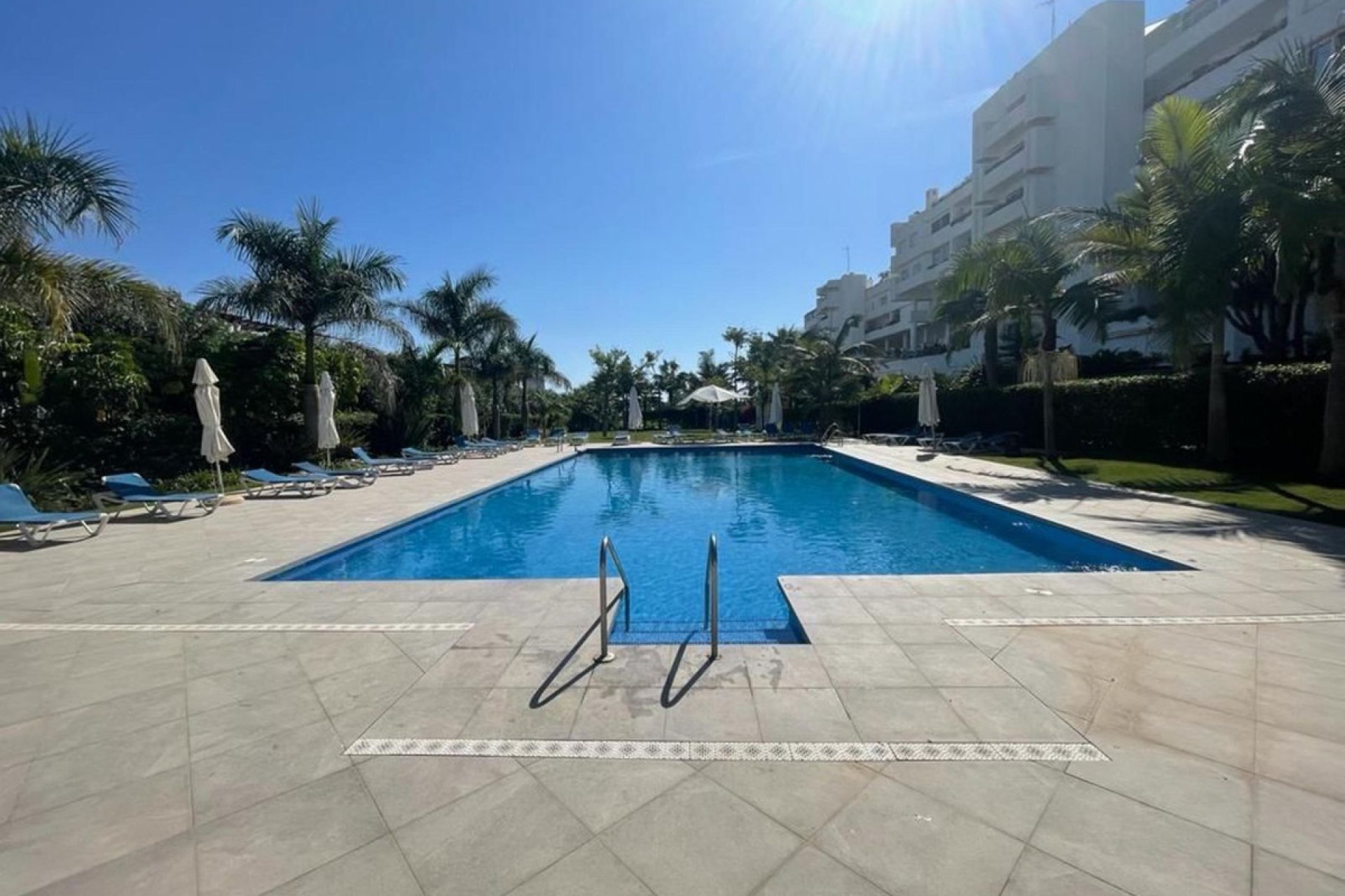 Resale - Ground floor apartment - Marbella - Guadalmina Baja