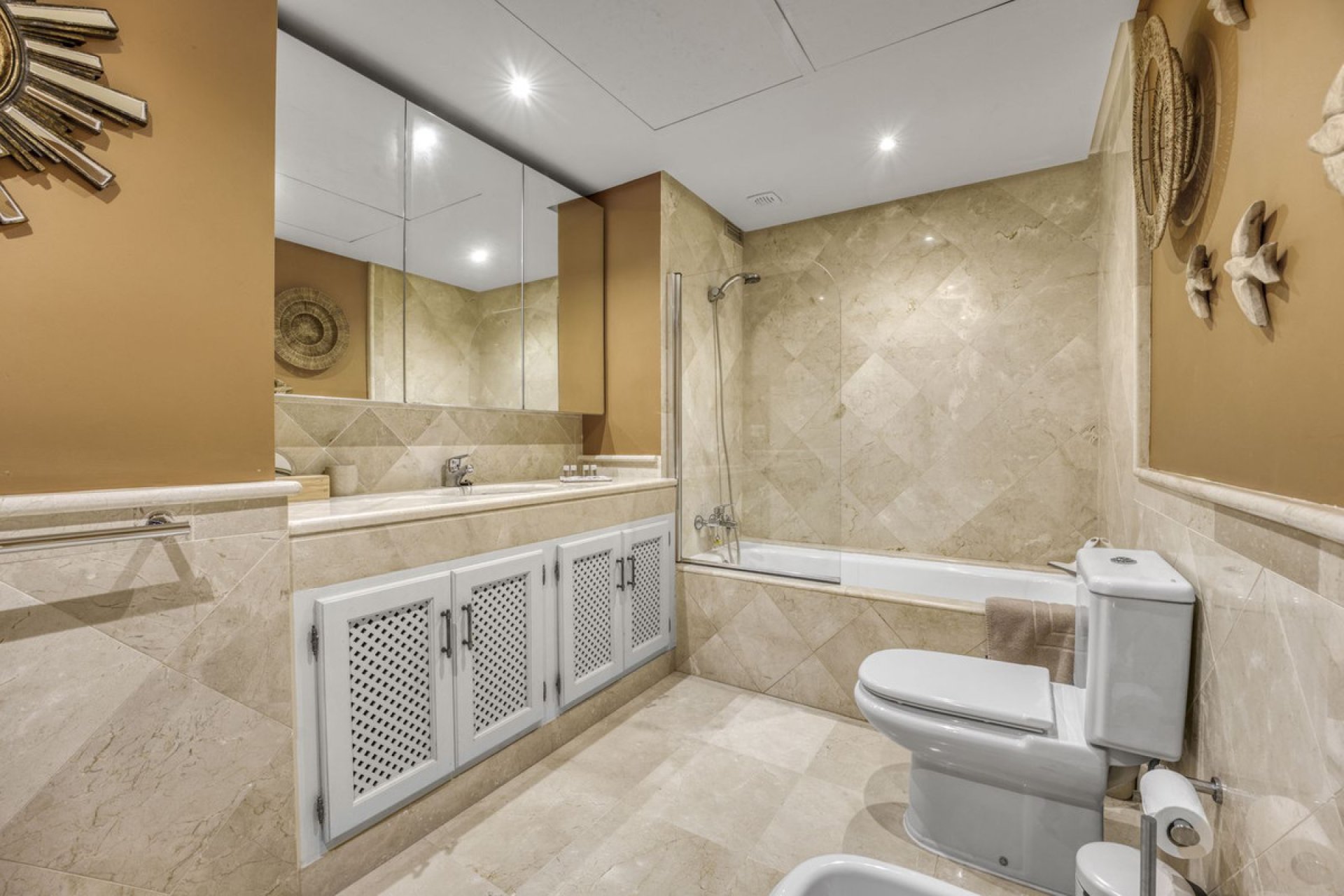 Resale - Ground floor apartment - Marbella - La Mairena