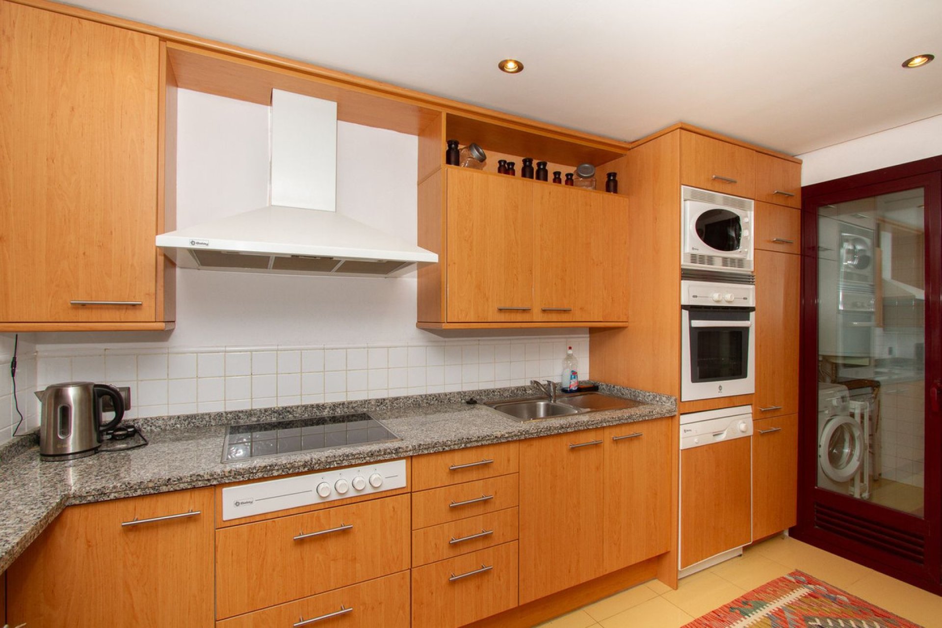 Resale - Ground floor apartment - Marbella - La Mairena