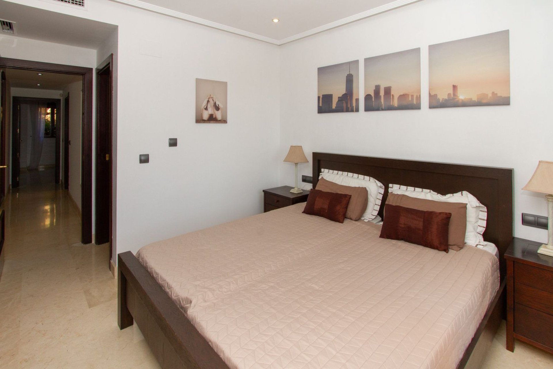 Resale - Ground floor apartment - Marbella - La Mairena