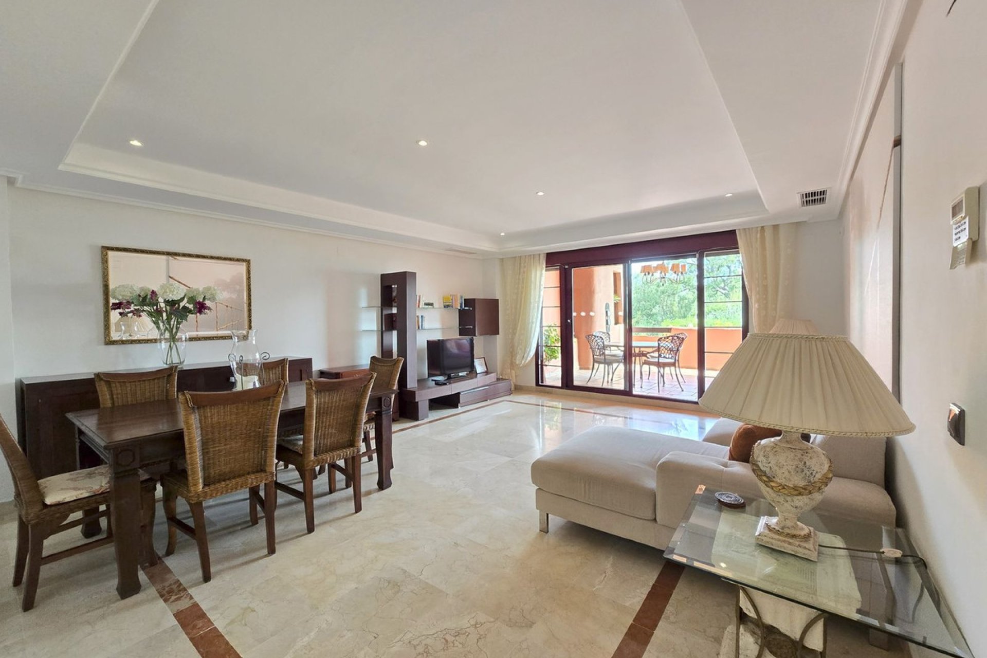 Resale - Ground floor apartment - Marbella - La Mairena