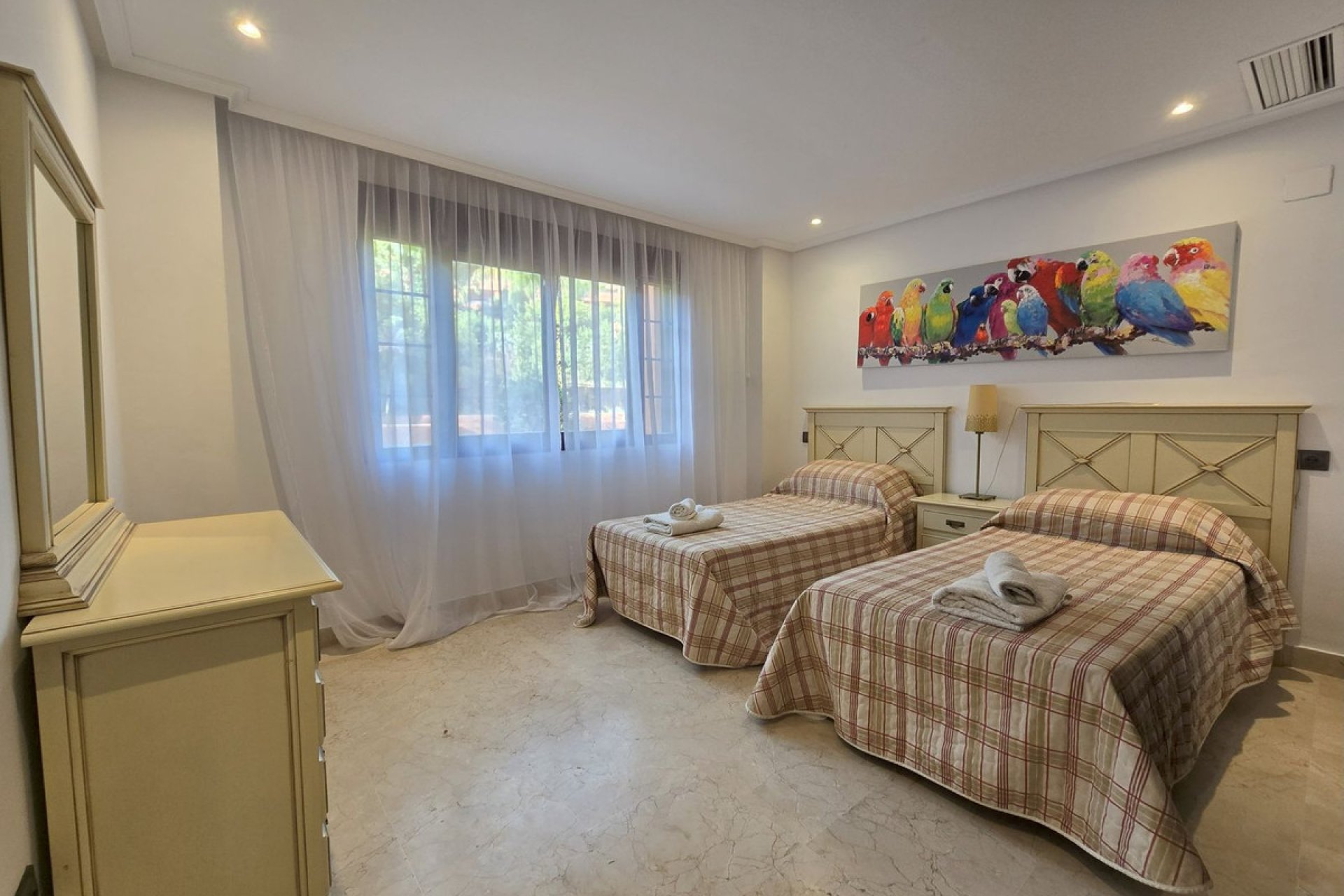 Resale - Ground floor apartment - Marbella - La Mairena