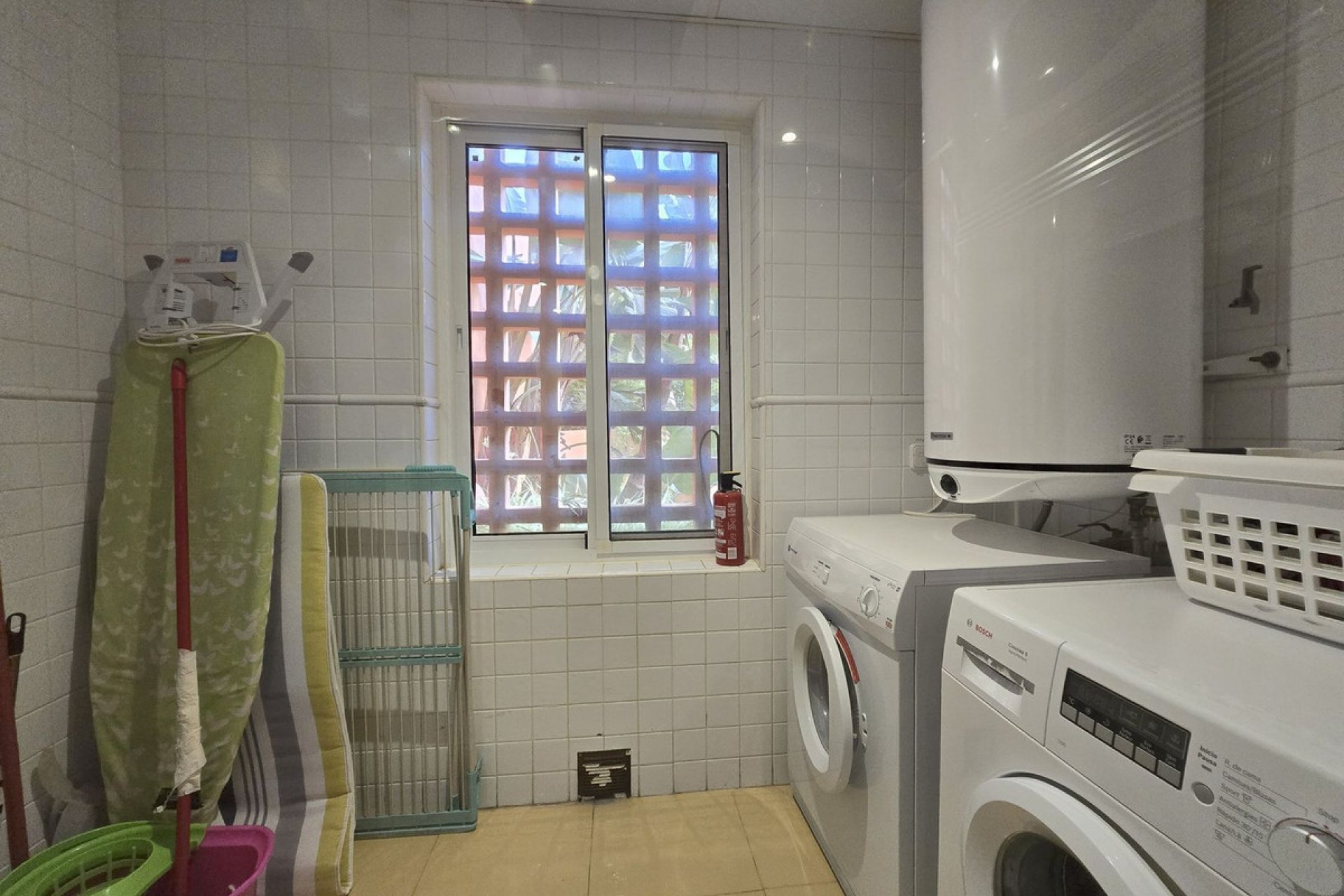 Resale - Ground floor apartment - Marbella - La Mairena